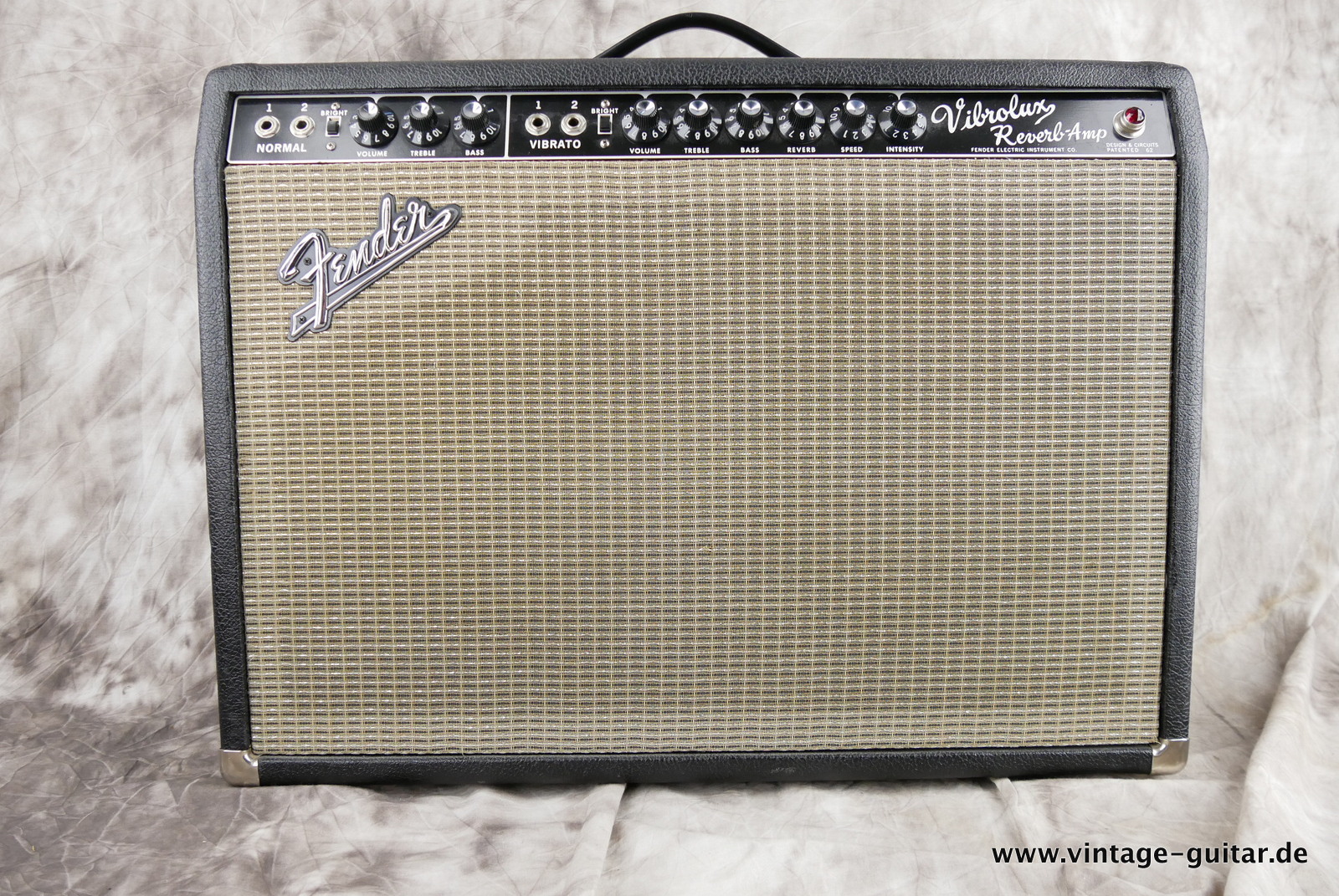 img/vintage/5507/Fender_Vibrolux_Reverb_blackface_black_1965-001.JPG