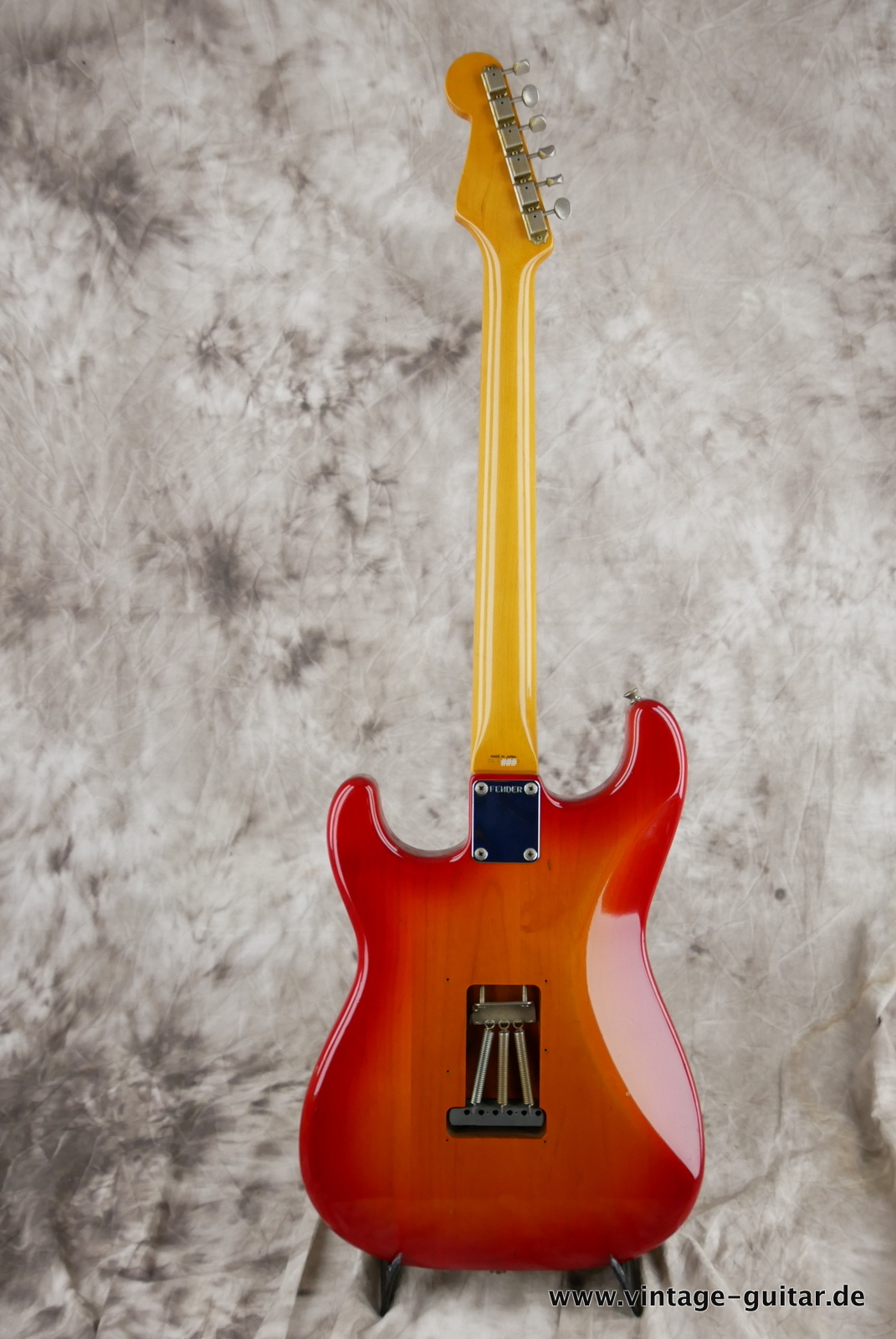 img/vintage/5510/Fender_Stratocaster_ST_62_Japan_sienna_burst_1984-002.JPG