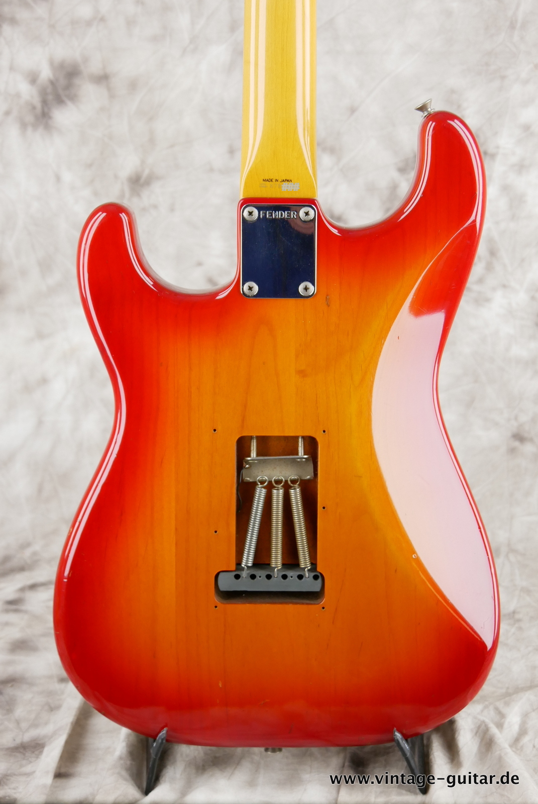 img/vintage/5510/Fender_Stratocaster_ST_62_Japan_sienna_burst_1984-004.JPG
