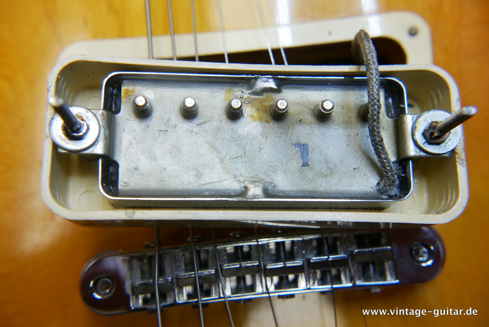 img/vintage/5512/Gibson-Les-Paul-Deluxe-1972-sunburst-015.JPG