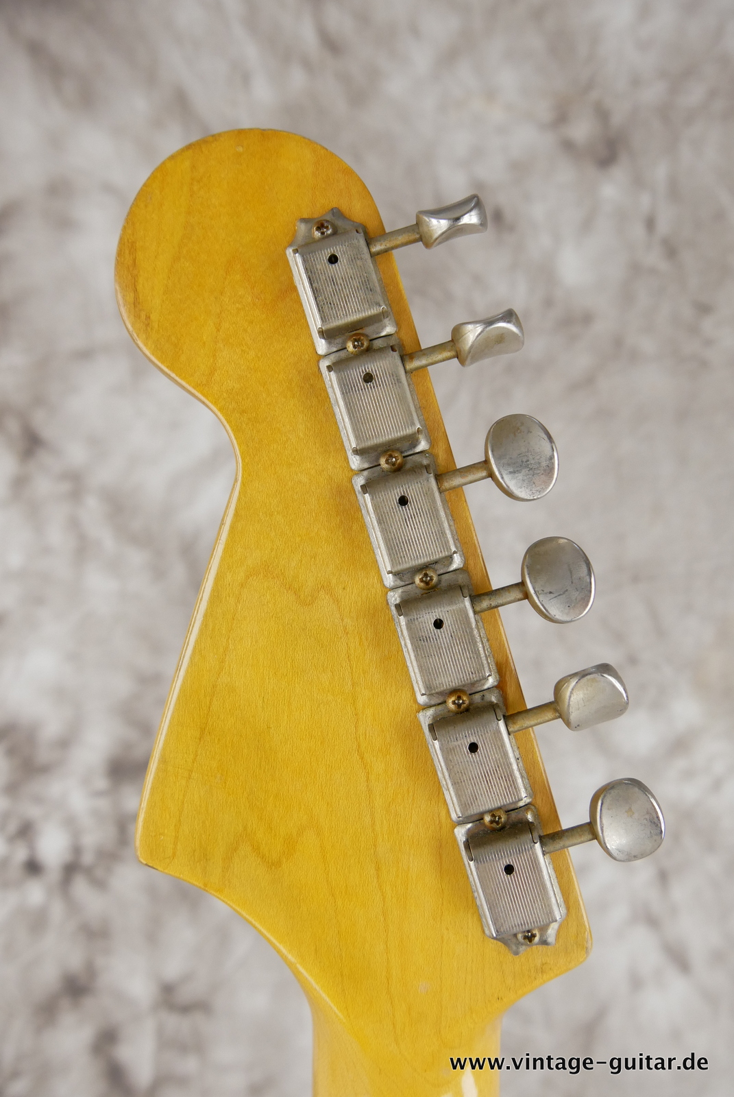 Fender_Jazzmaster_60s_body_allparts_neck_lake_placid_blue_2015-010.JPG