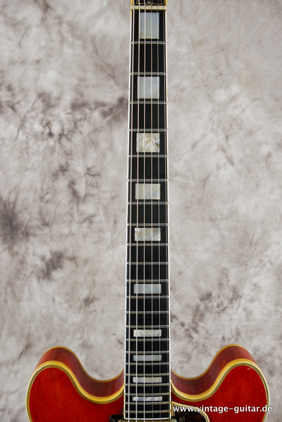 Gibson_ES_355_mono_cherry_1968-011.JPG