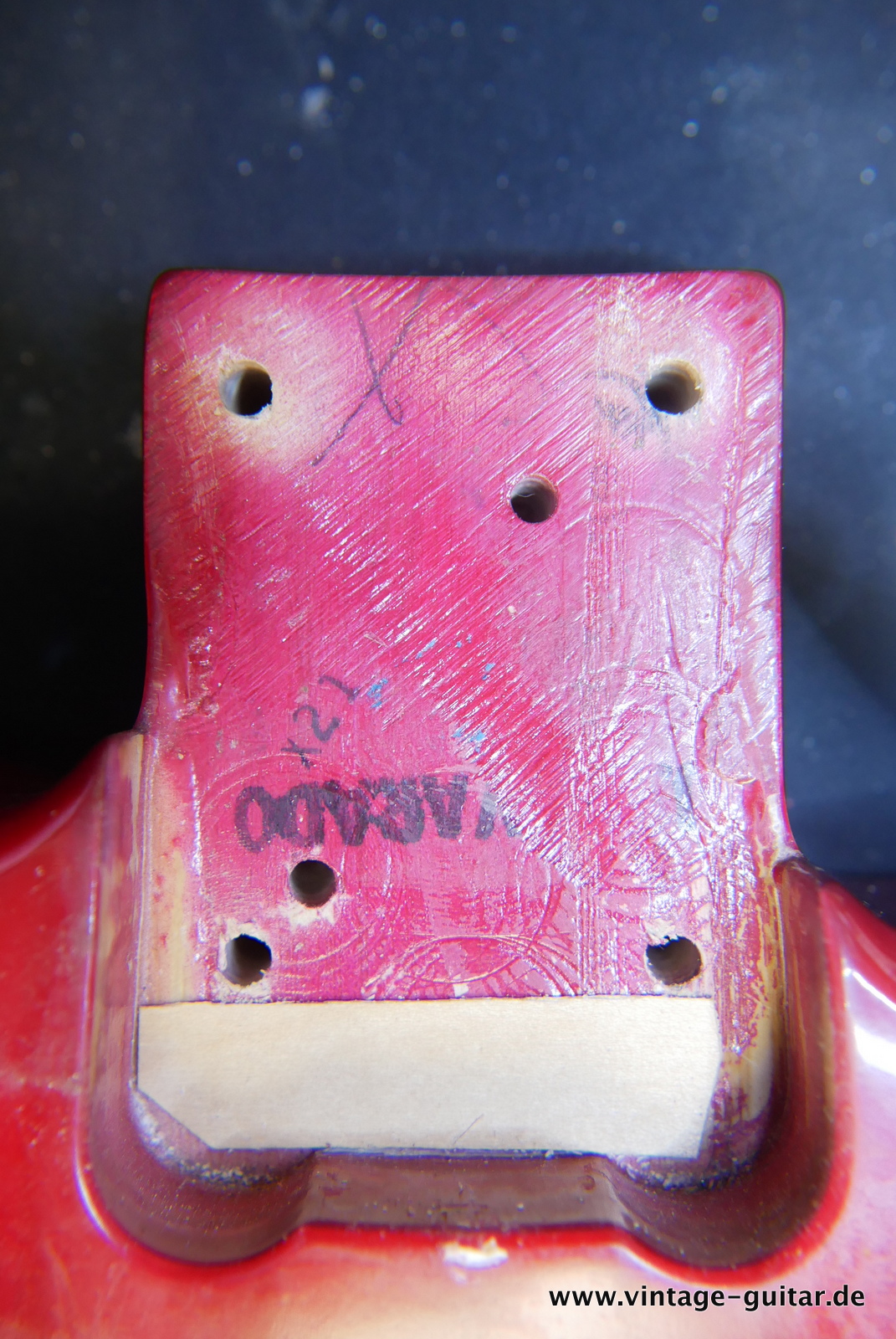 img/vintage/5526/Fender_Lead_II_wine_red_USA_1980-016.JPG