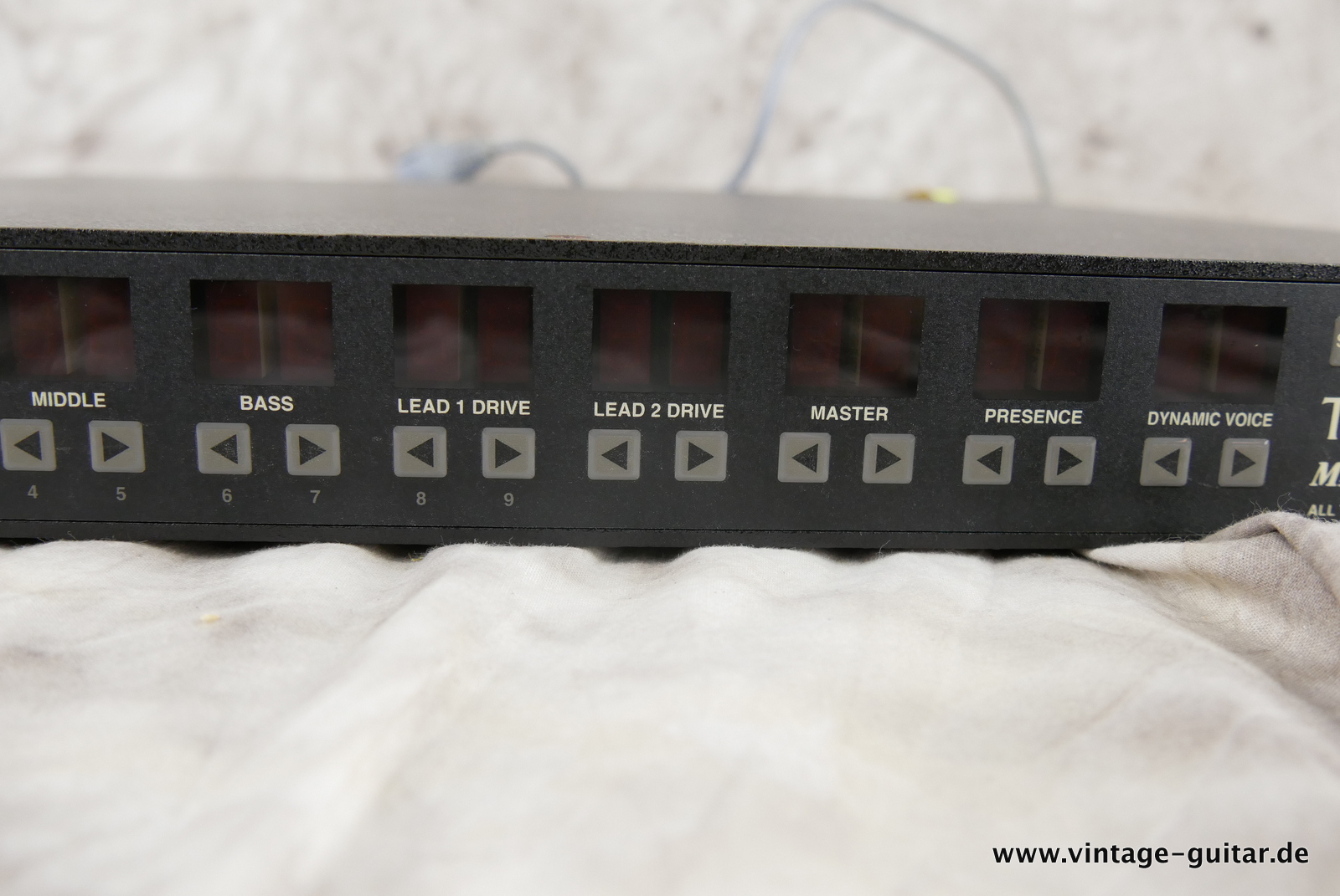 img/vintage/5527/Mesa_Boogie_Triaxis_V2_Midi_1994-003.JPG