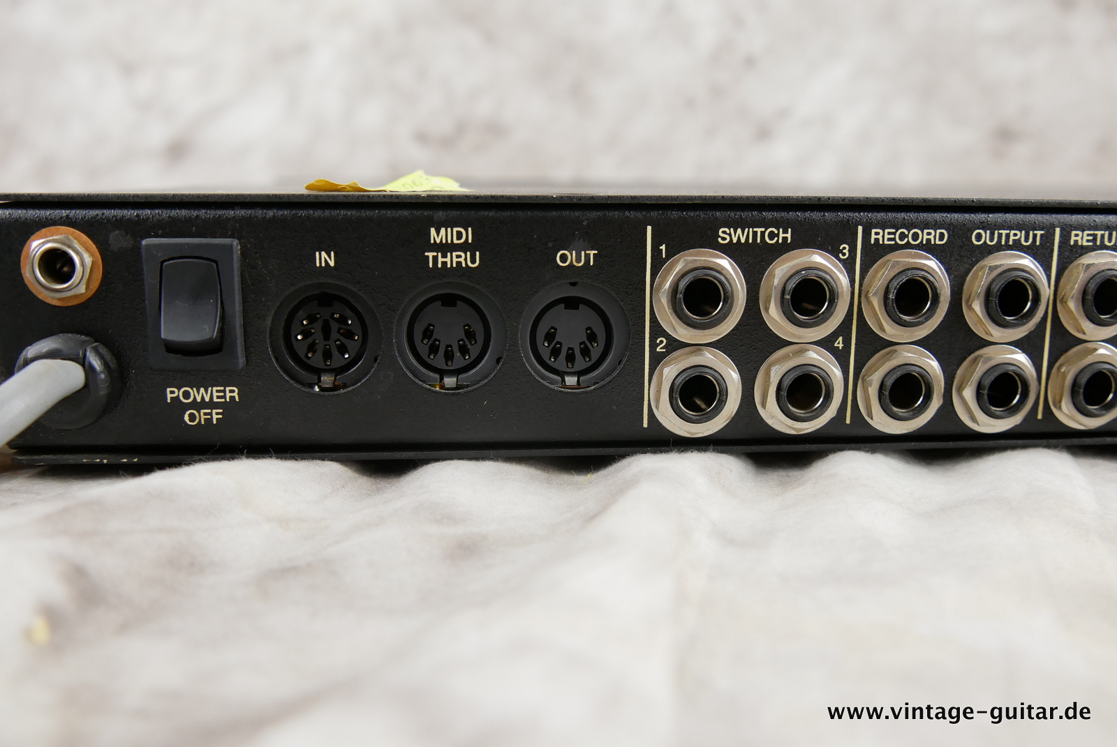 img/vintage/5527/Mesa_Boogie_Triaxis_V2_Midi_1994-006.JPG