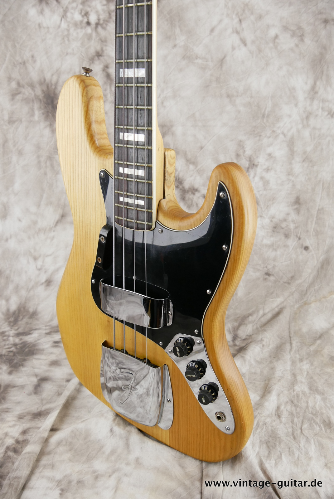 Fender-Jazz-Bass-1978-natural-finish-removed-012.JPG