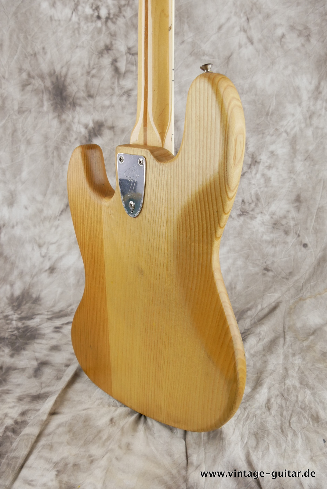 Fender-Jazz-Bass-1978-natural-finish-removed-014.JPG