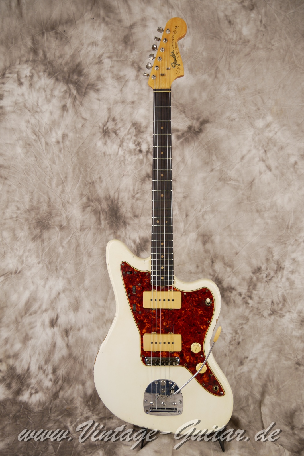 Fender-Jazzmaster-1965-olympic-white-001.JPG