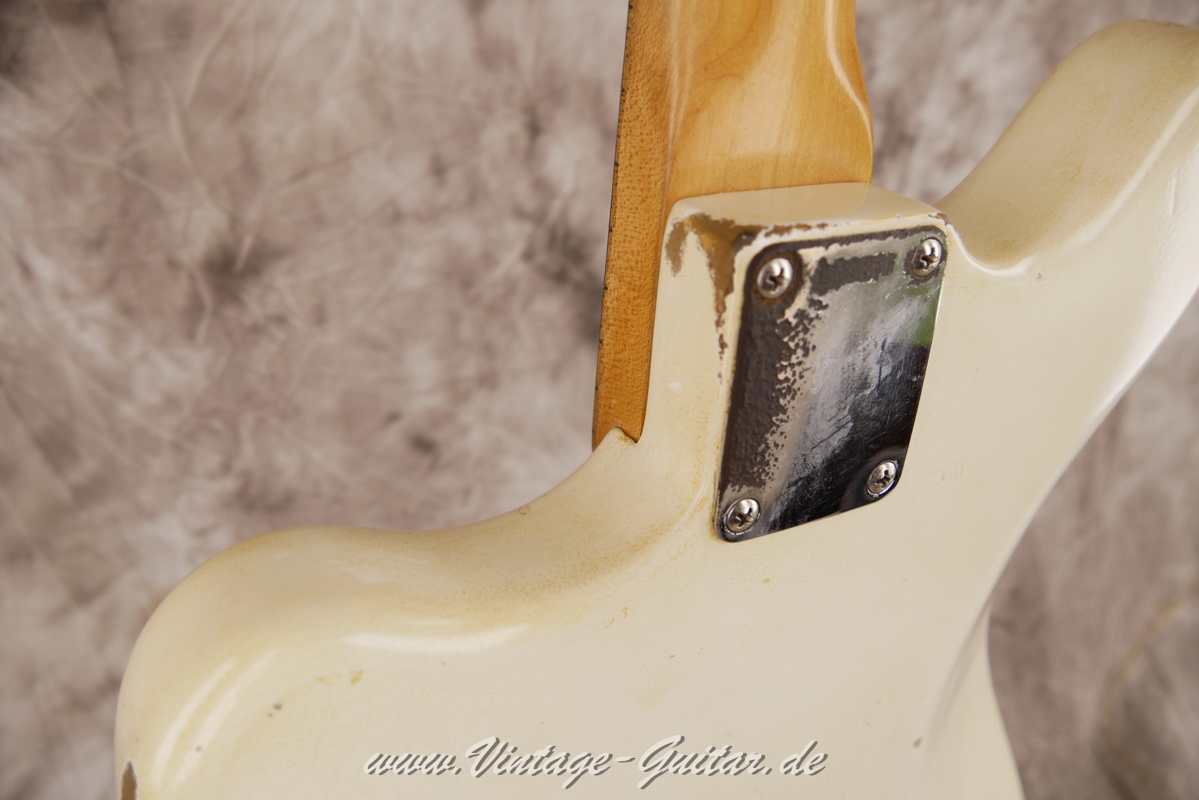 Fender-Jazzmaster-1965-olympic-white-009.JPG