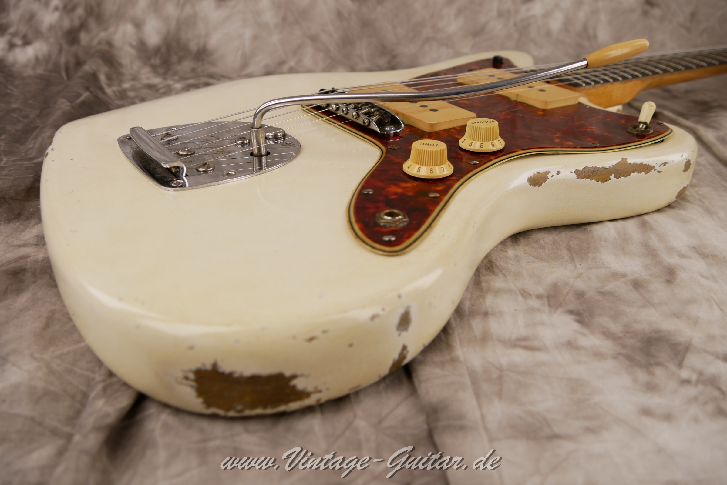 Fender-Jazzmaster-1965-olympic-white-018.JPG