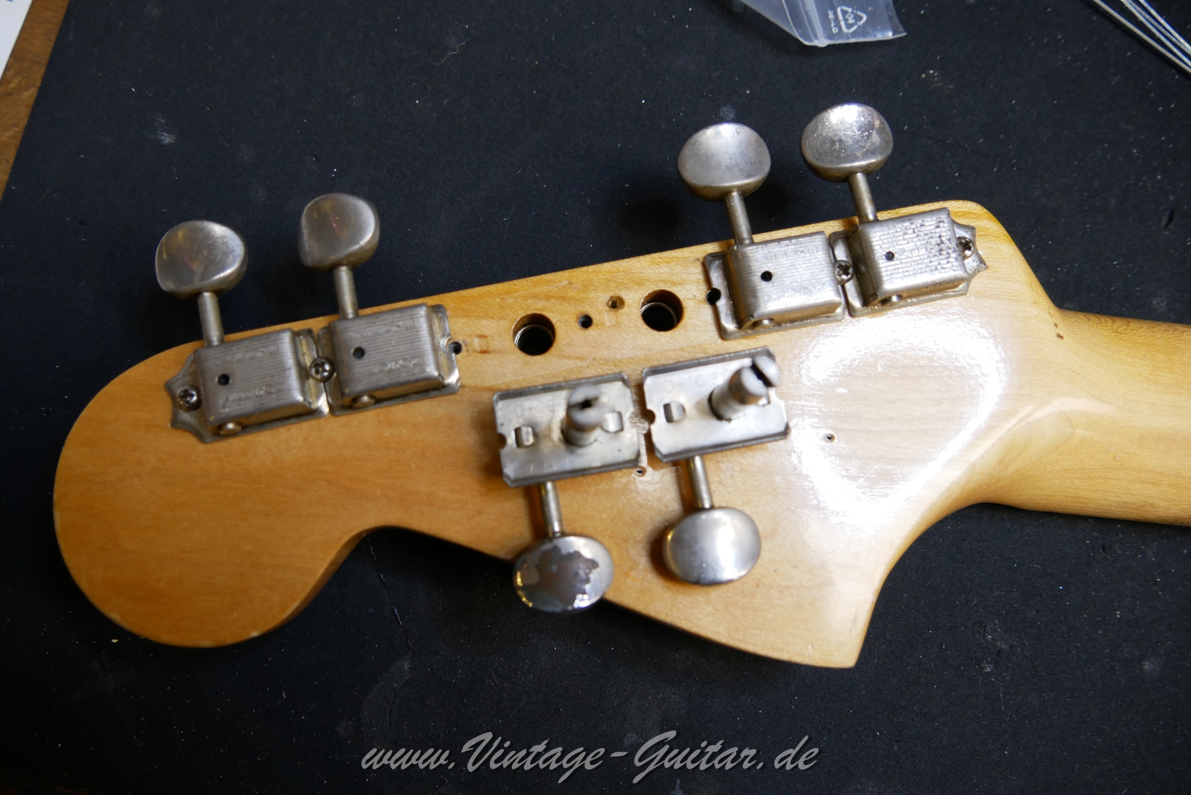 Fender-Jazzmaster-1965-olympic-white-036.JPG