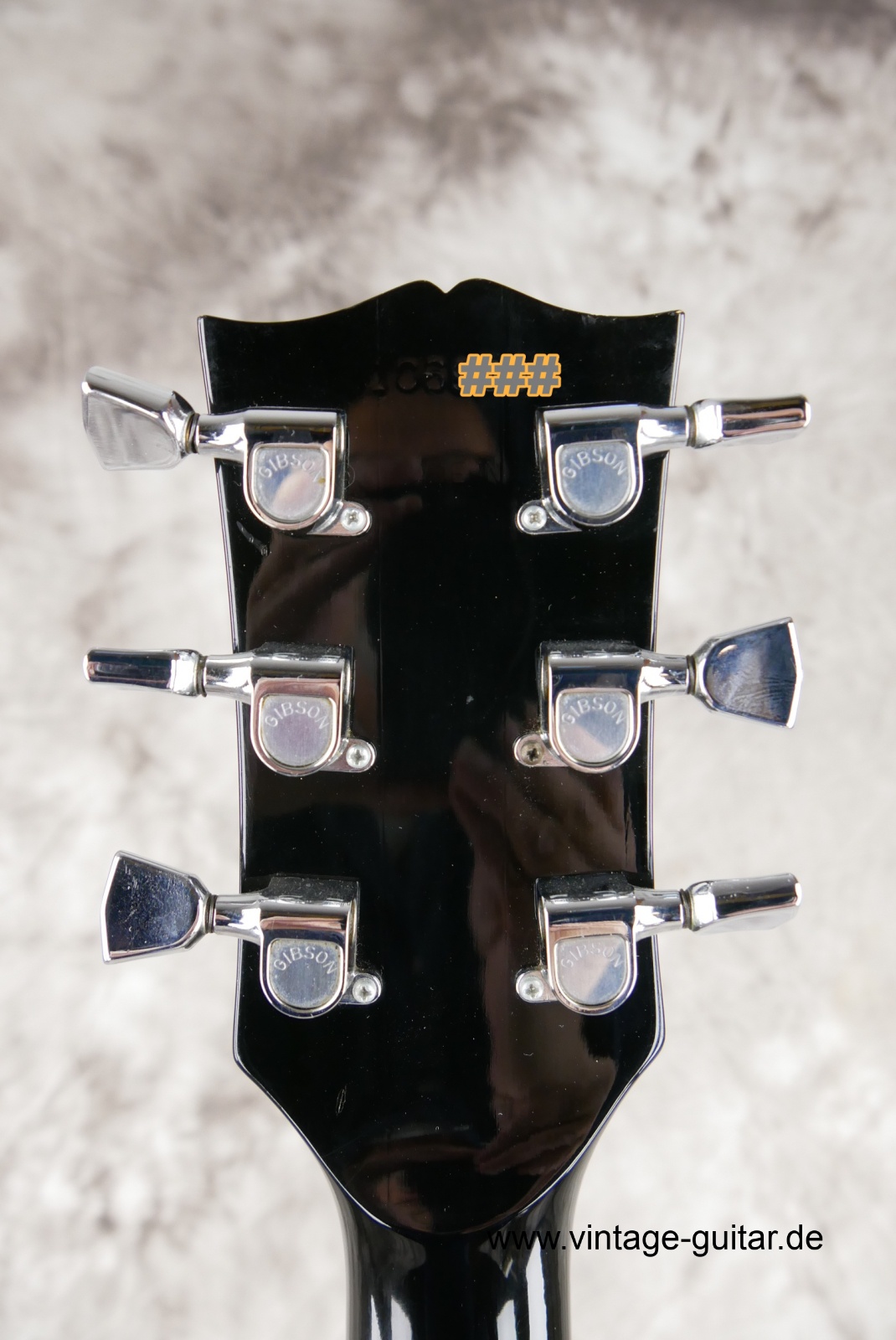 img/vintage/5538/Gibson_Les_Paul_Pro_Deluxe_black_1979-004.JPG