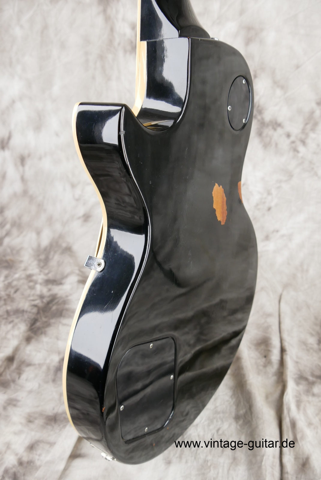 img/vintage/5538/Gibson_Les_Paul_Pro_Deluxe_black_1979-011.JPG