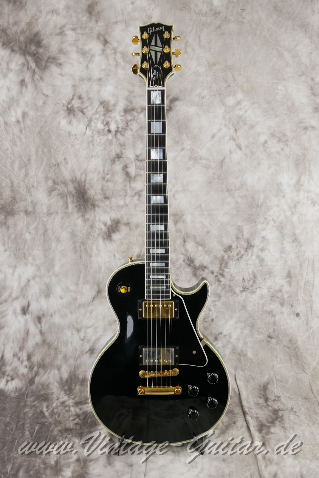 Gibson-Les-Paul-Custom-57-RI-Pre-Historic-001.jpg
