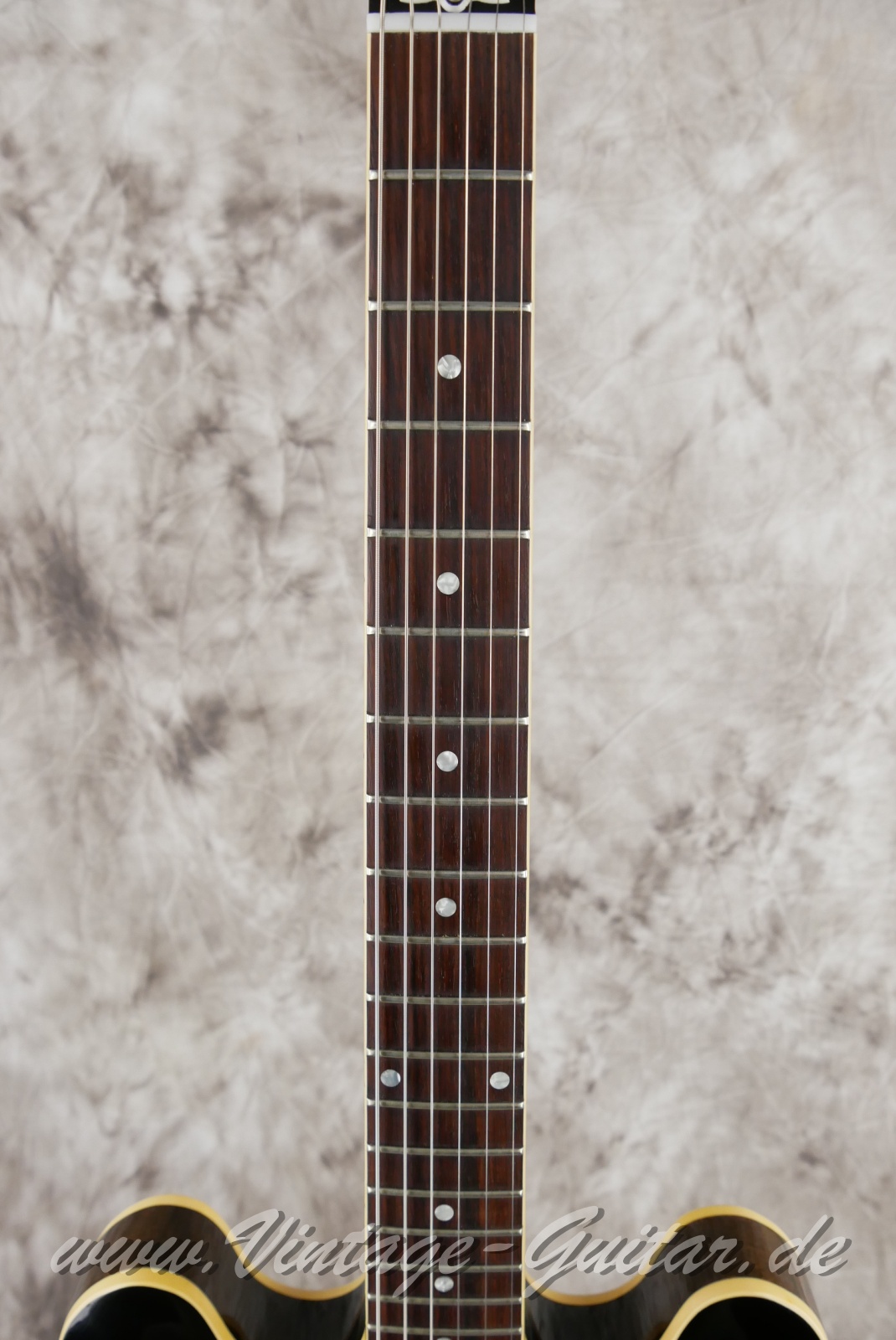 Gibson-ES335-61-RI-Custom-Shop-Historic-Reissue-2017-historic-burst-005.jpg