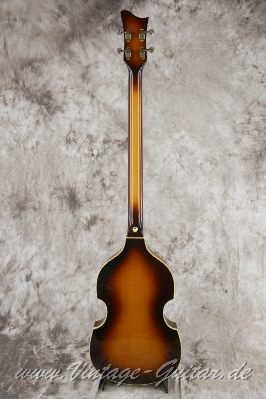 Hoefner-Violin-Bass-1972-sunburst-002.jpg