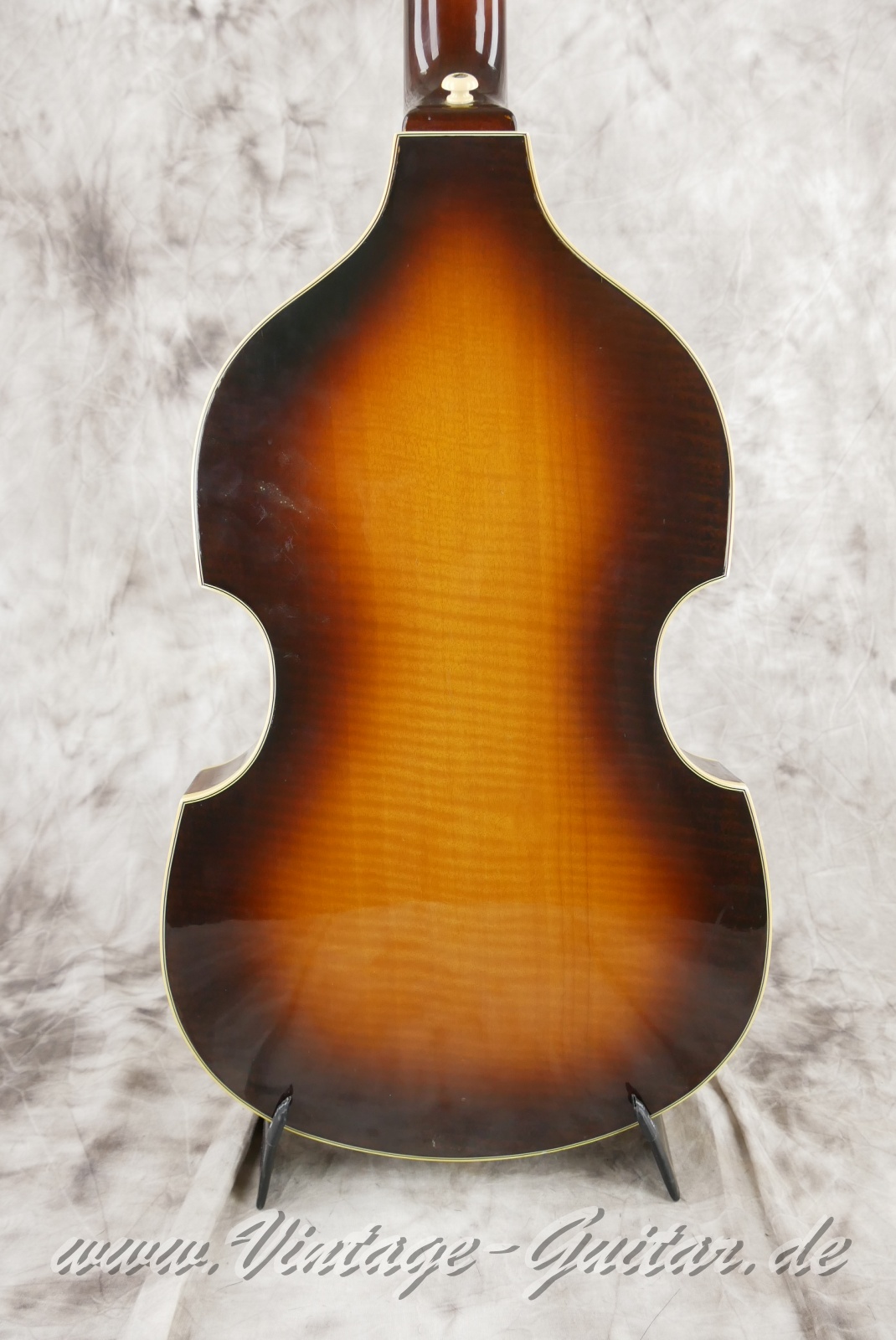Hoefner-Violin-Bass-1972-sunburst-008.jpg