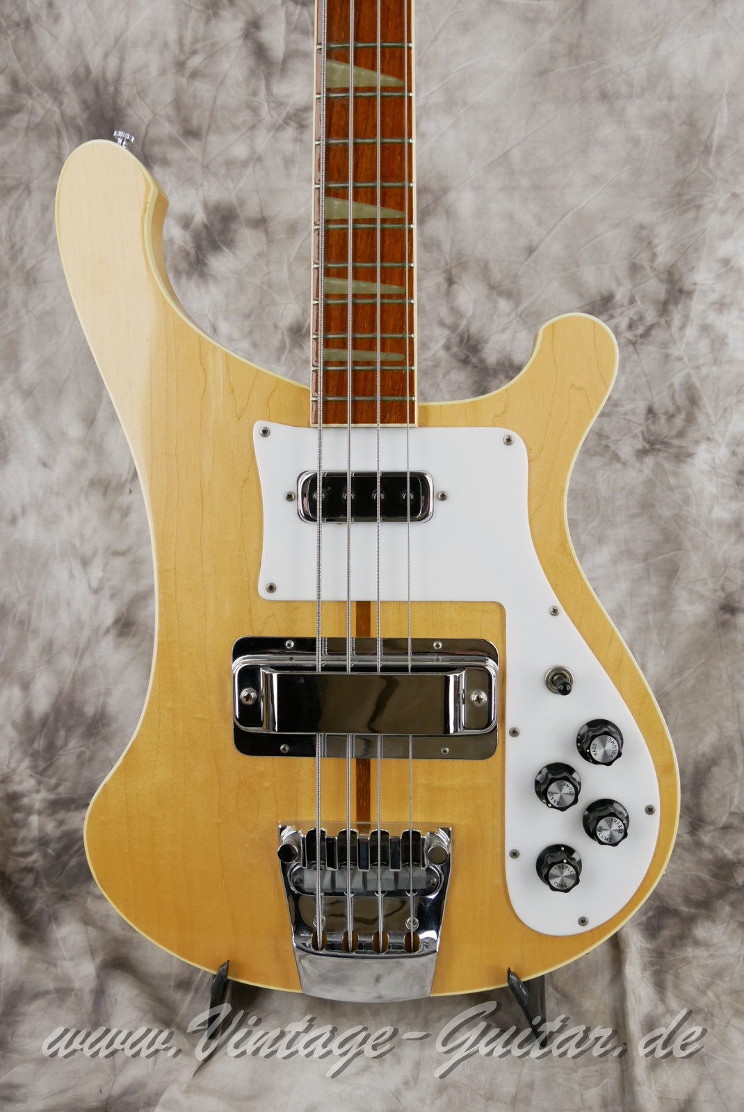 Rickenbacker-4001-Stereo-Bass-1976-mapleglo-007.jpg