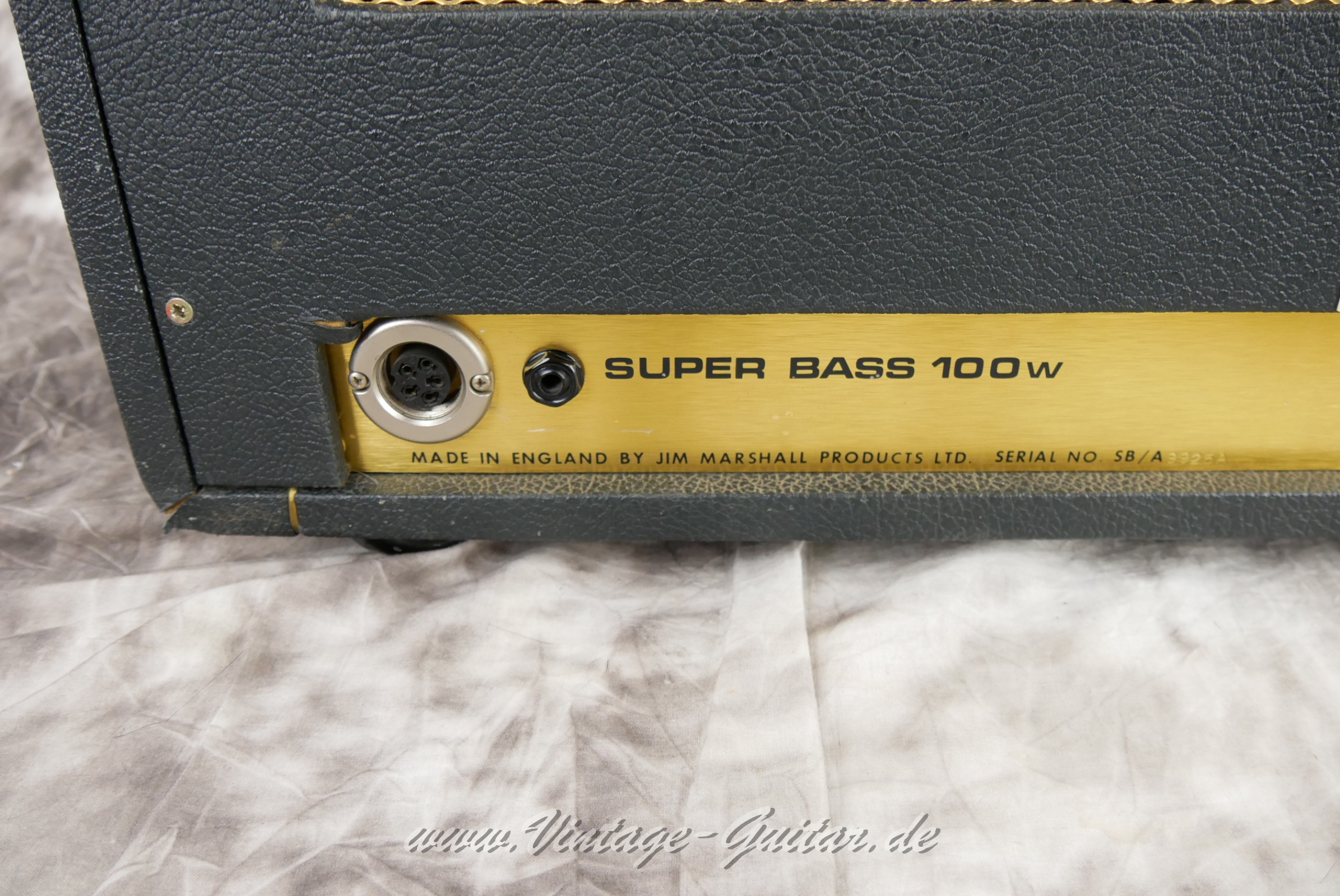 Marshall-Super-Bass-100-1970-black-009.jpg