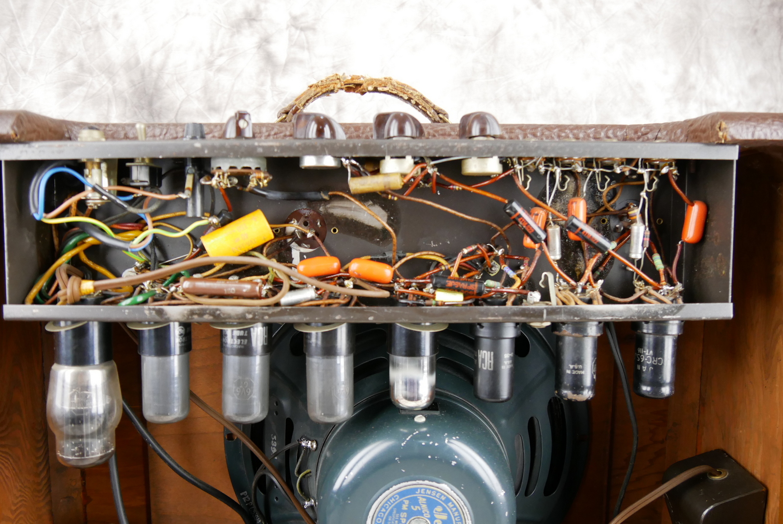 img/vintage/5552/Gibson_GA_40_Les_Paul_Model_1953-012.JPG