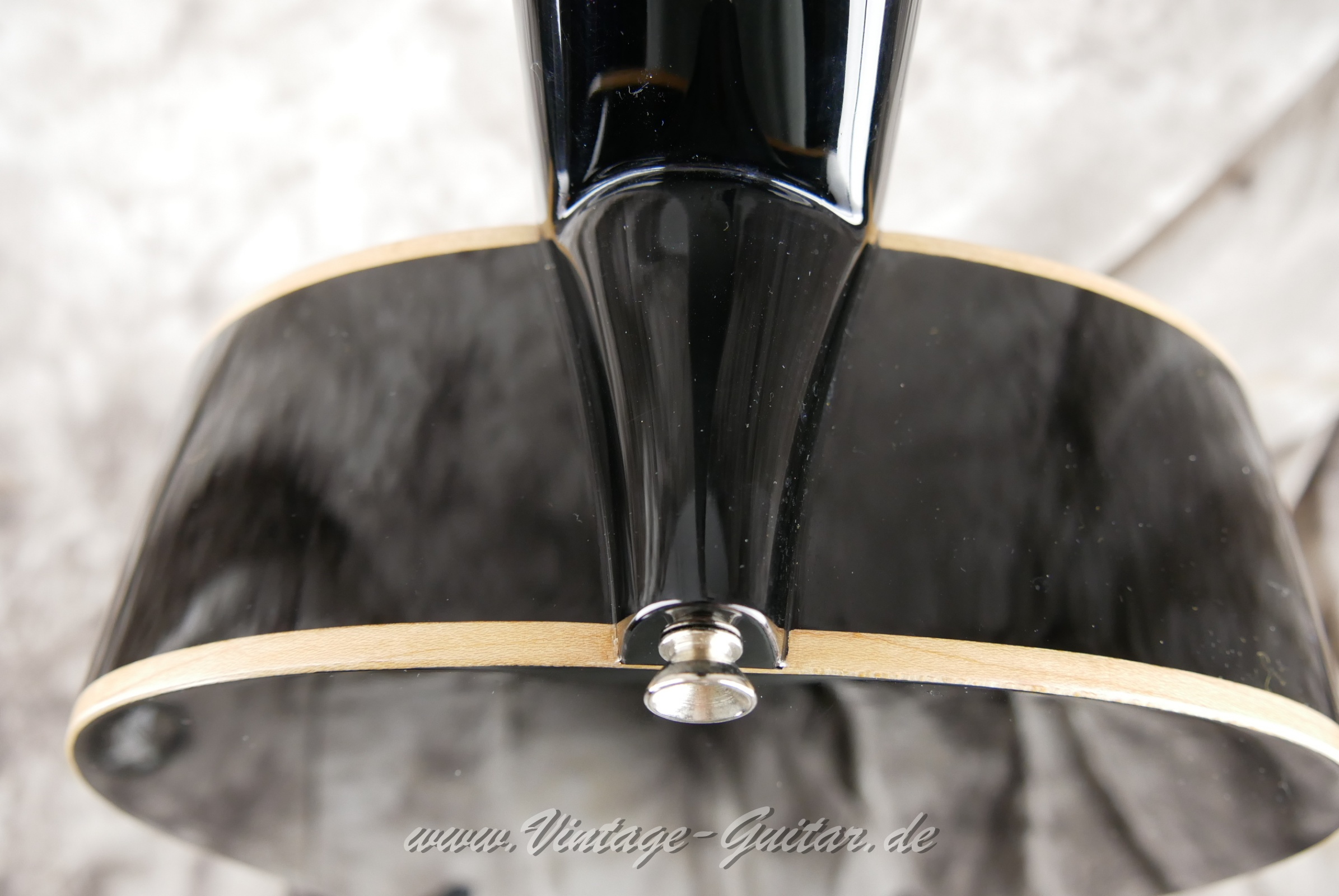 Aria_19C_200_BK_Palor_size_1_black_2011-014.JPG