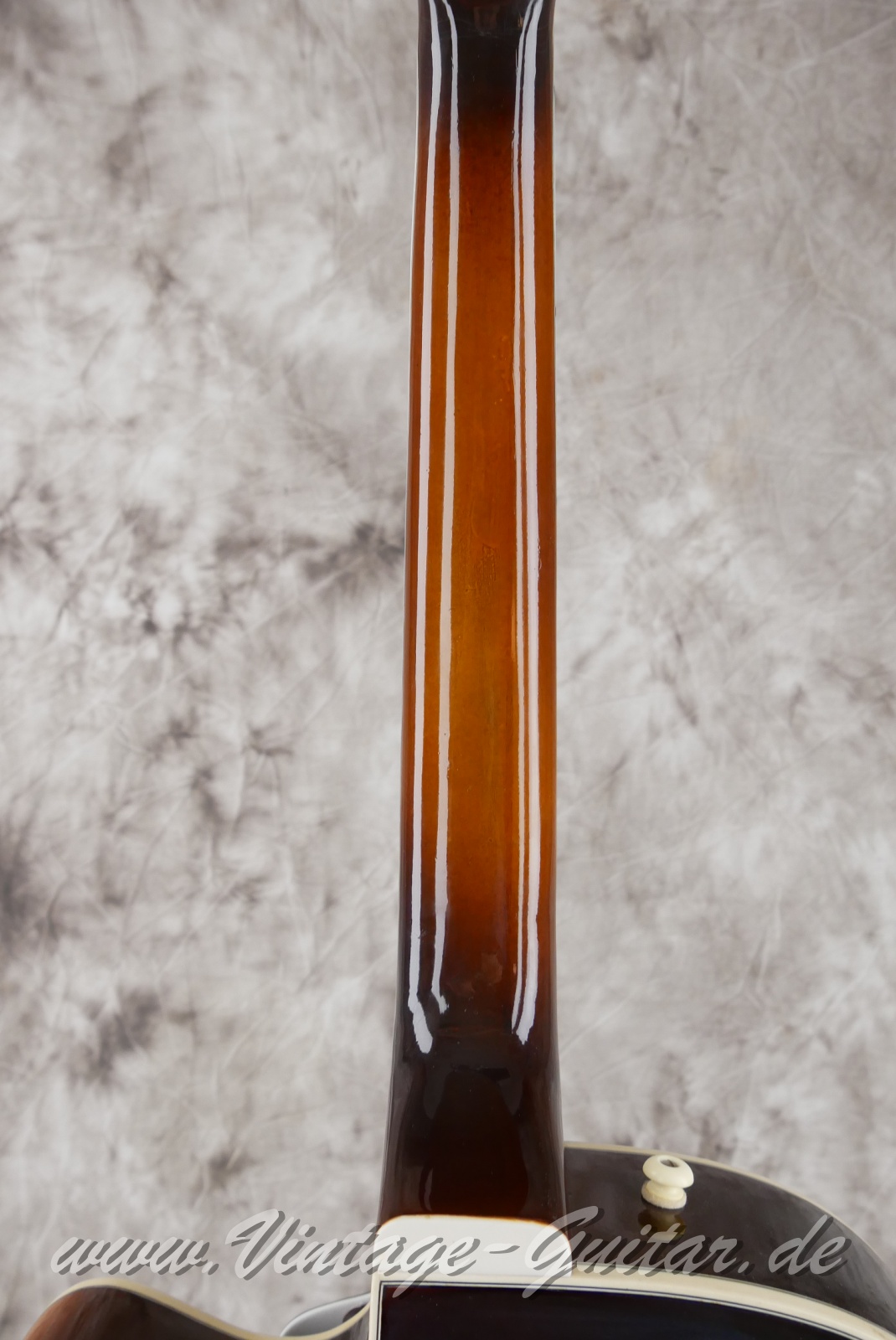 img/vintage/5565/Anton_Sandner_16_inch_Archtop_sunburst_Germany_2022-006.JPG