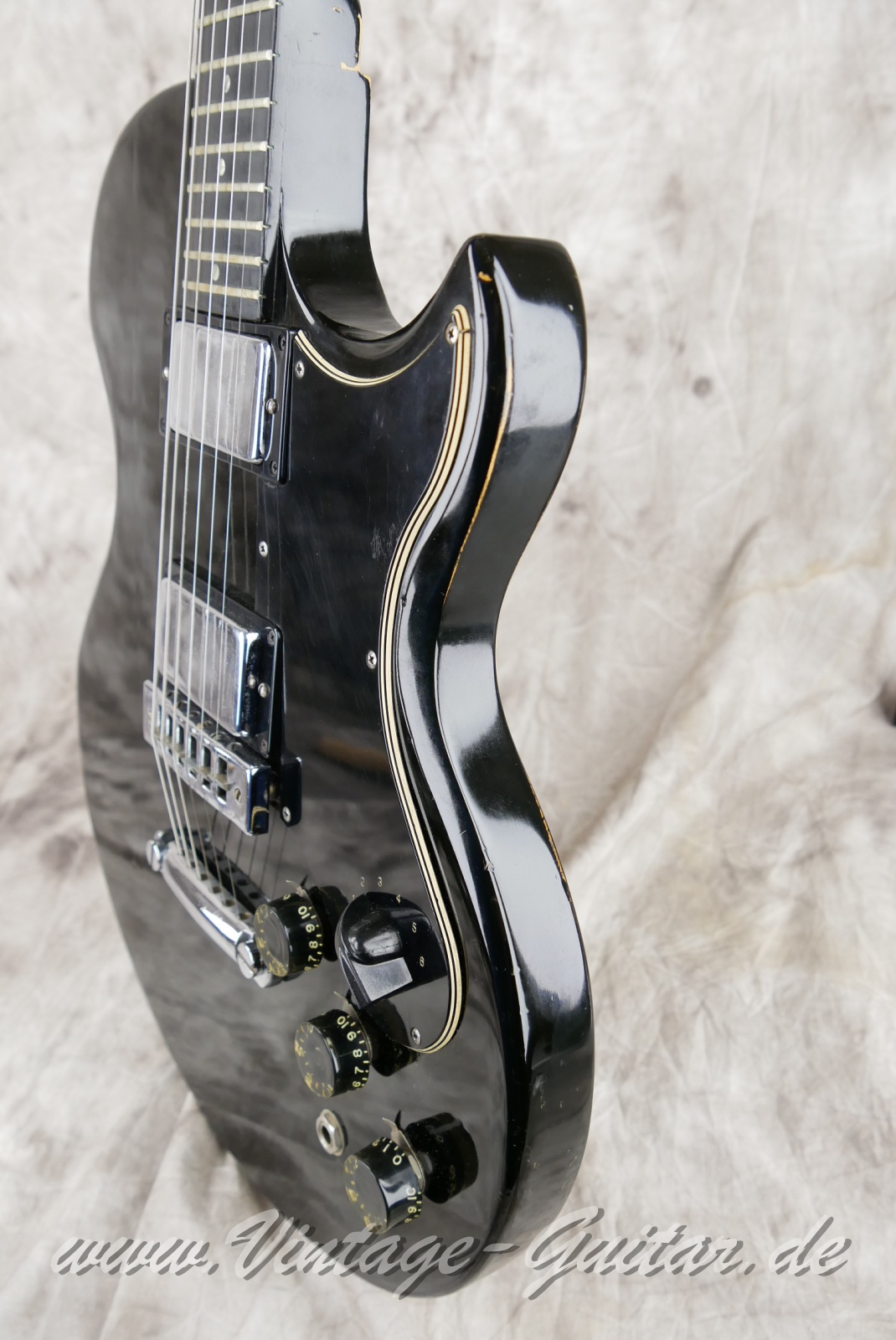 img/vintage/5569/Gibson_L_6S_black_USA_1973-010.JPG