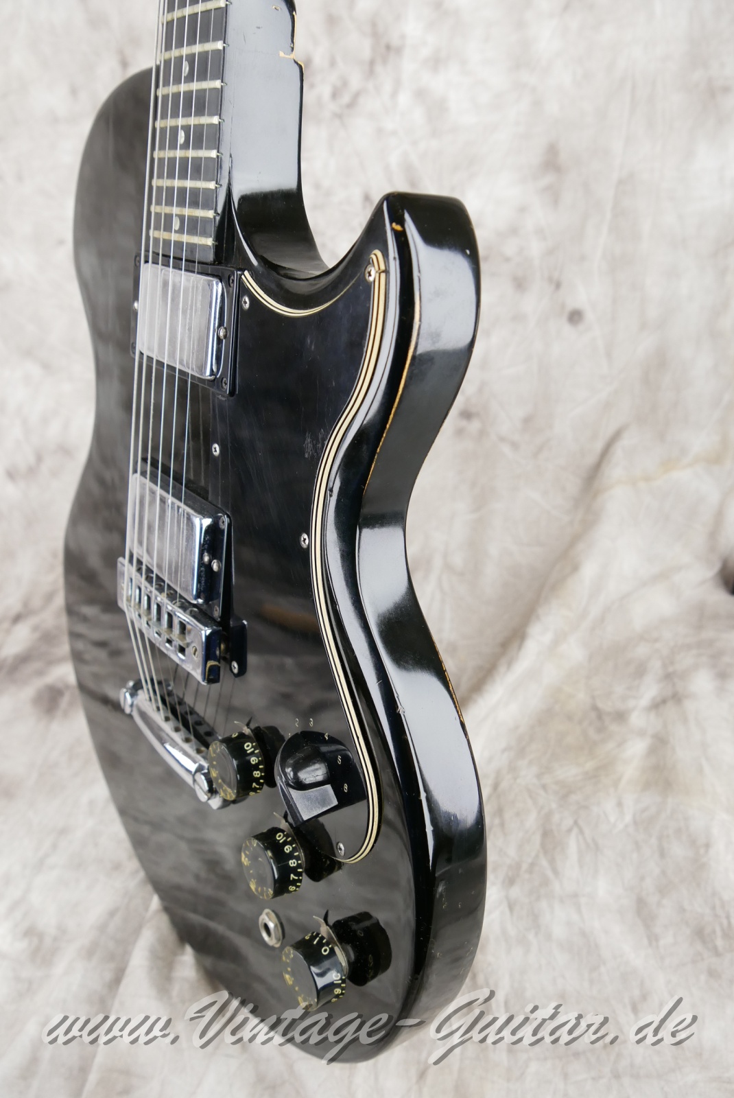 Gibson_L_6S_black_USA_1973-010.JPG