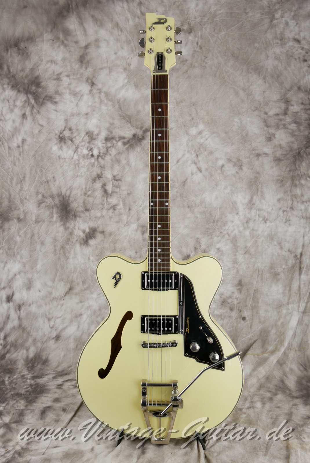 Duesenberg_Fullerton_CC_vintage_white_Germany_2015-001.JPG