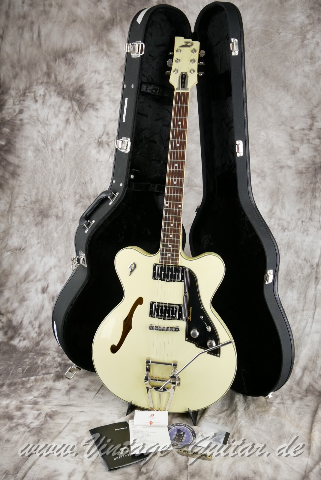 img/vintage/5570/Duesenberg_Fullerton_CC_vintage_white_Germany_2015-014.JPG