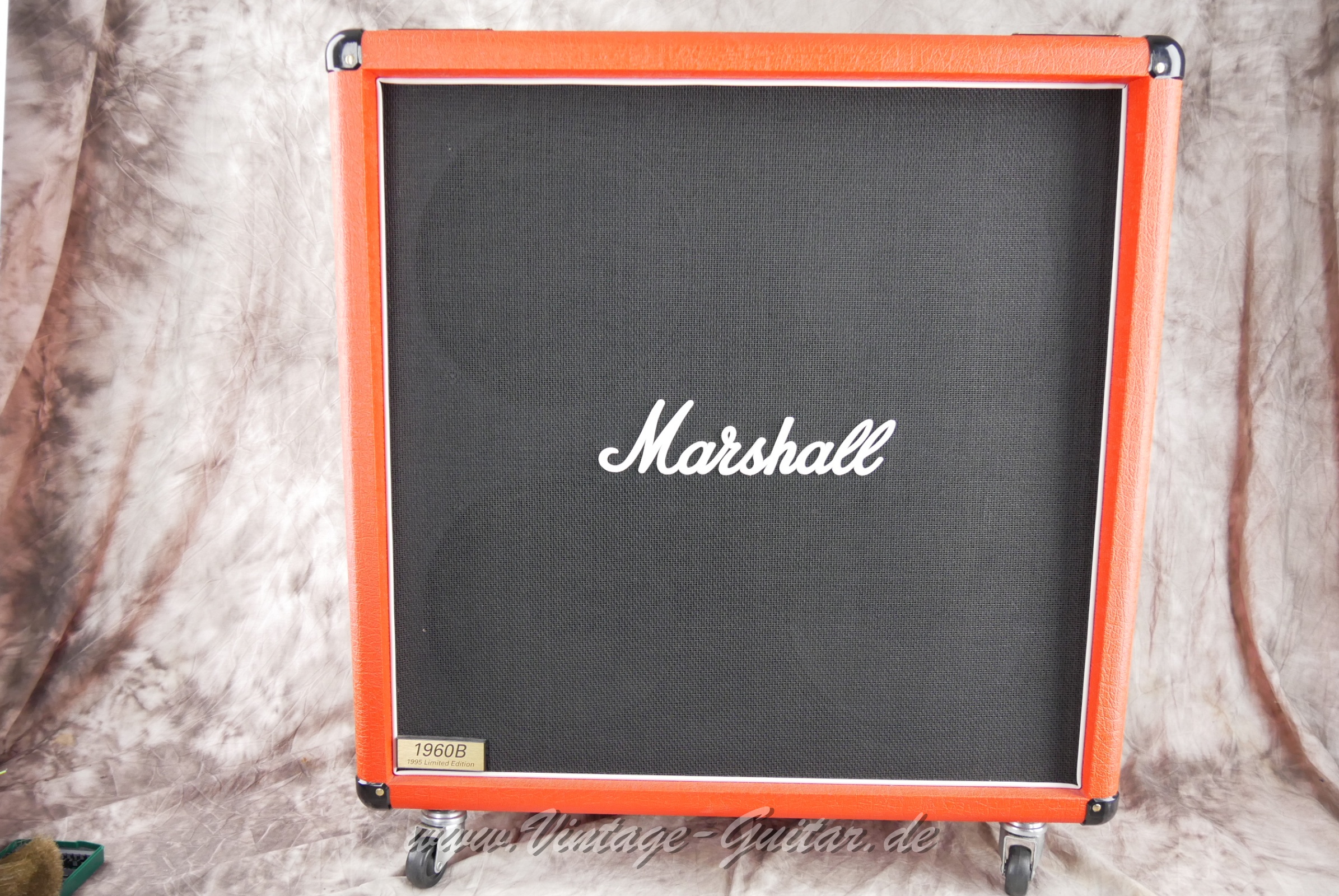 Marshall_JCM_800_2203_MkII_1960A_1960B_fullstack_limited_edition_red_1995-036.JPG