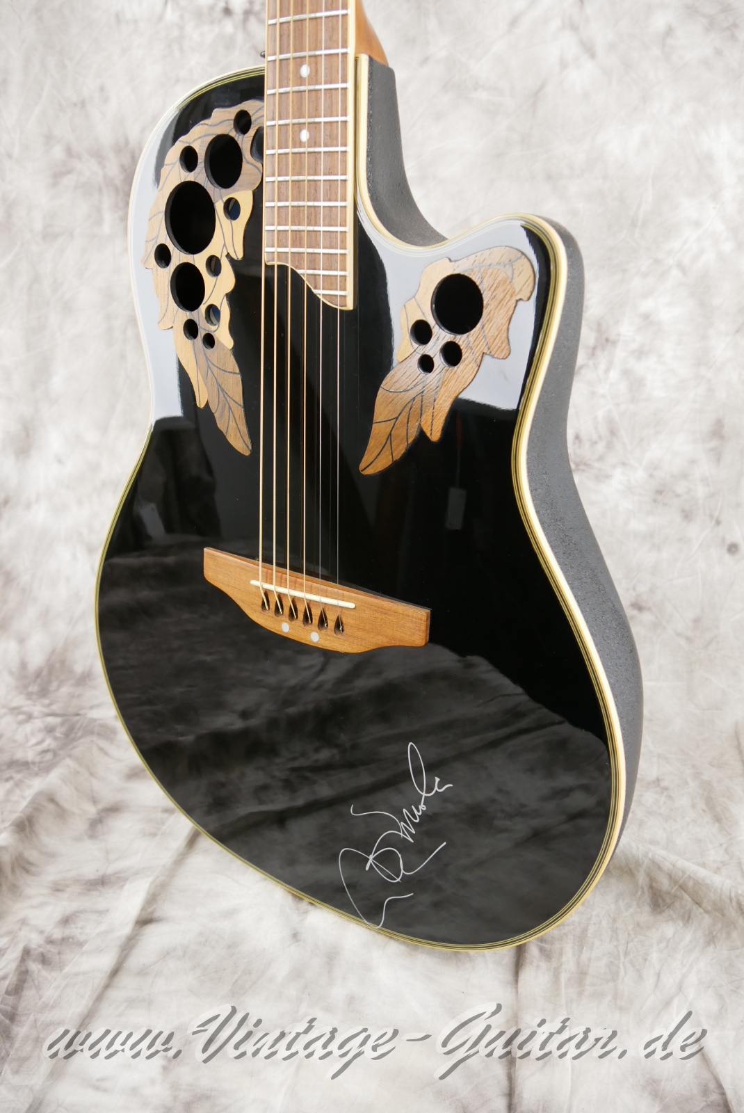 Ovation-CC257-Al-Di-Meola-Sign-1996-black-010.jpg