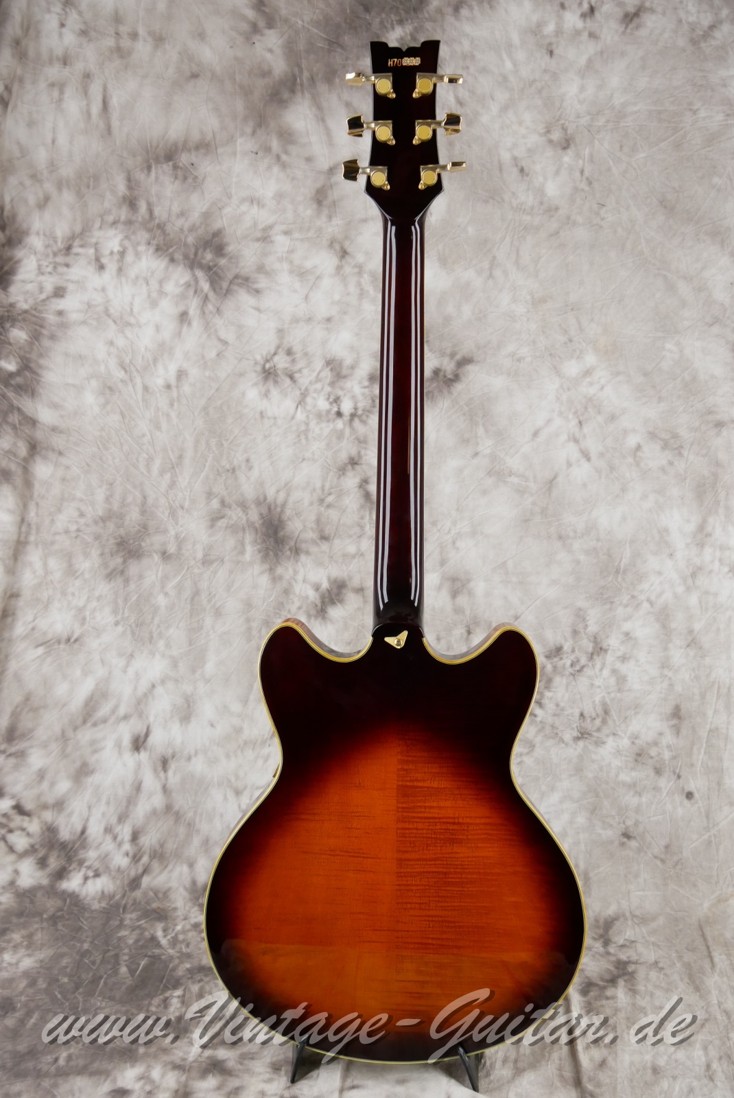 Ibanez_AS_200_Artist_sunburst_Japan_1987002.JPG