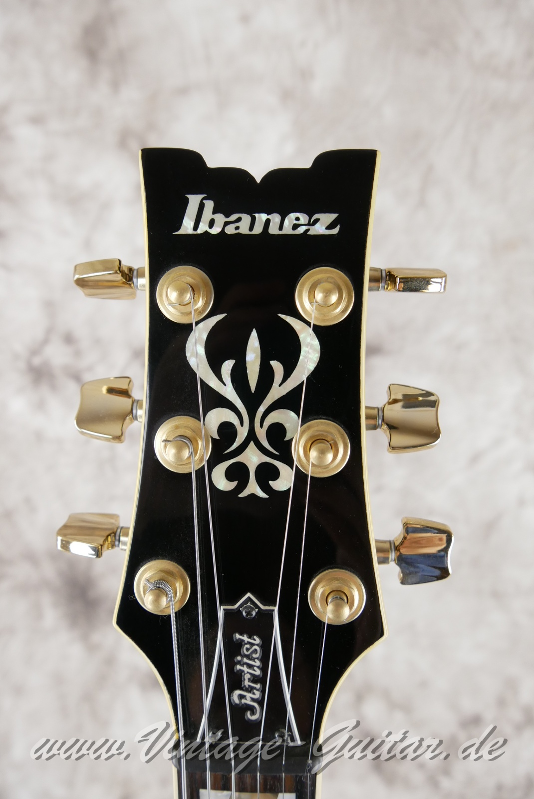 Ibanez_AS_200_Artist_sunburst_Japan_1987003.JPG