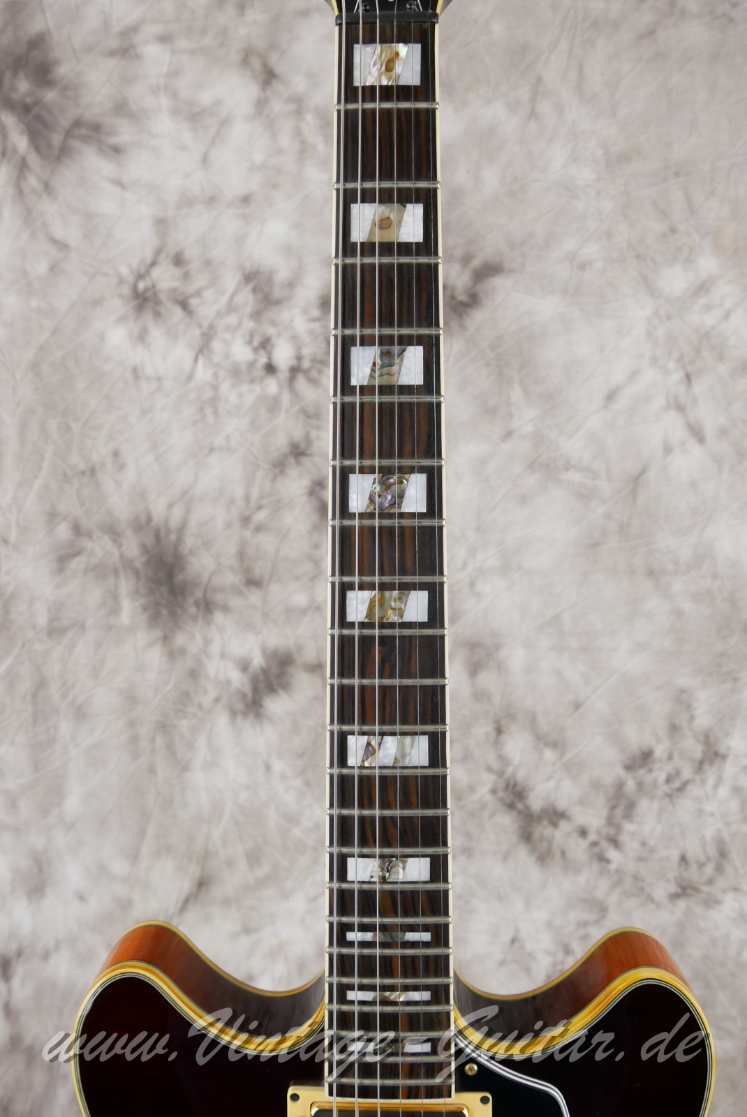 img/vintage/5574/Ibanez_AS_200_Artist_sunburst_Japan_1987005.JPG