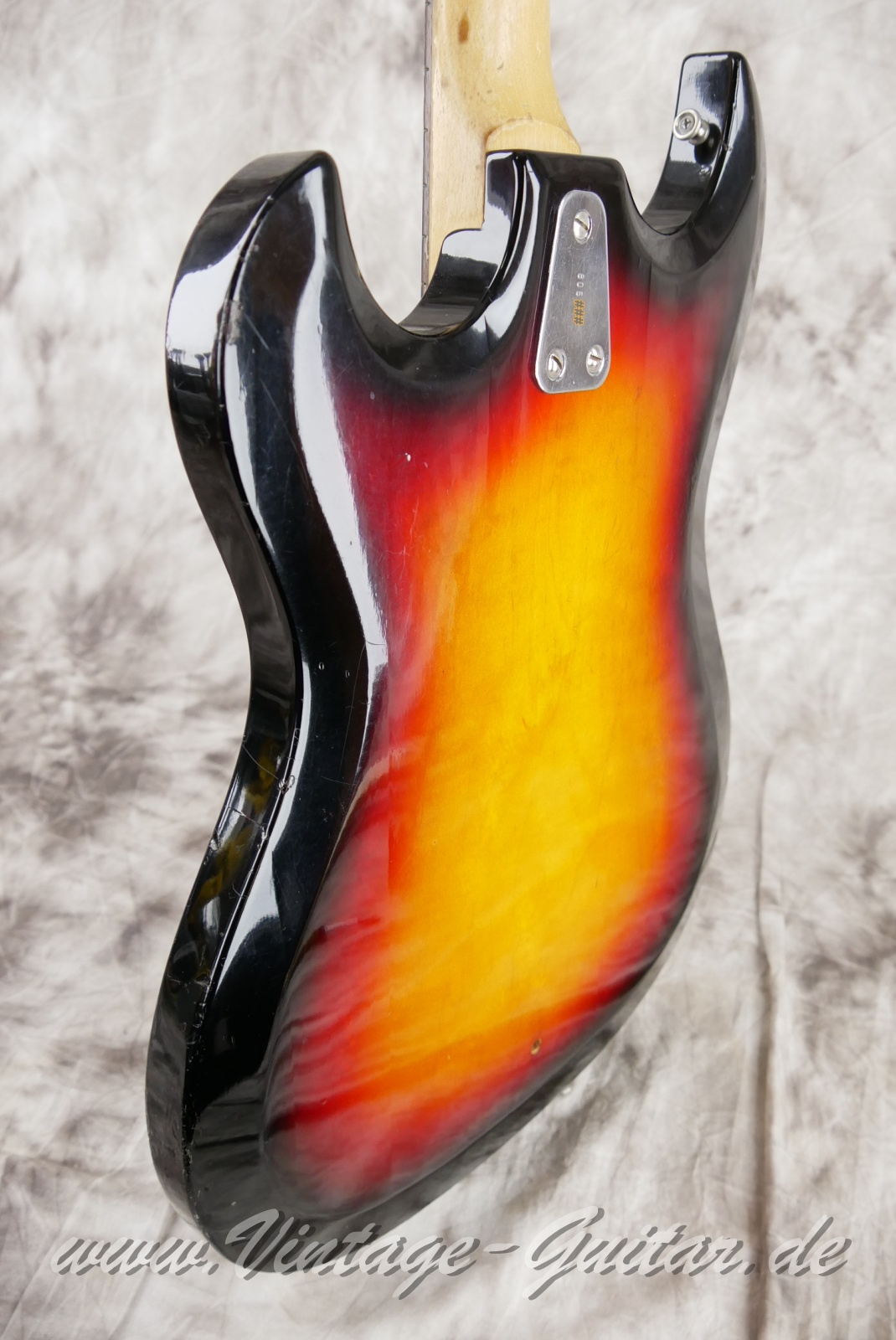 img/vintage/5578/Hagstrom_HIIBN_F400N_sunburst_Sweden_1974-011.JPG