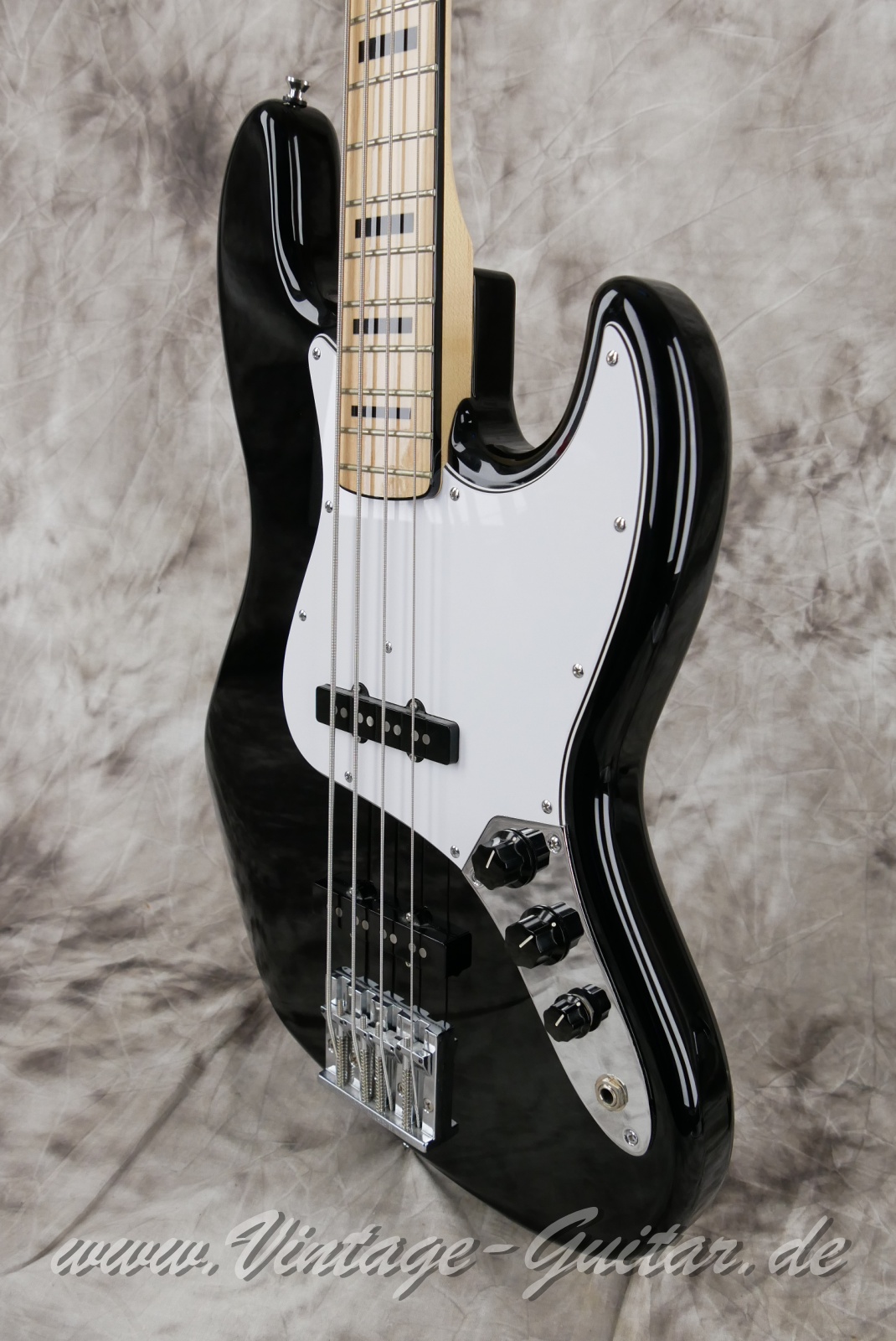 Fender-Jazz-Bass-Geddy-Lee-2007-001--black-009.JPG