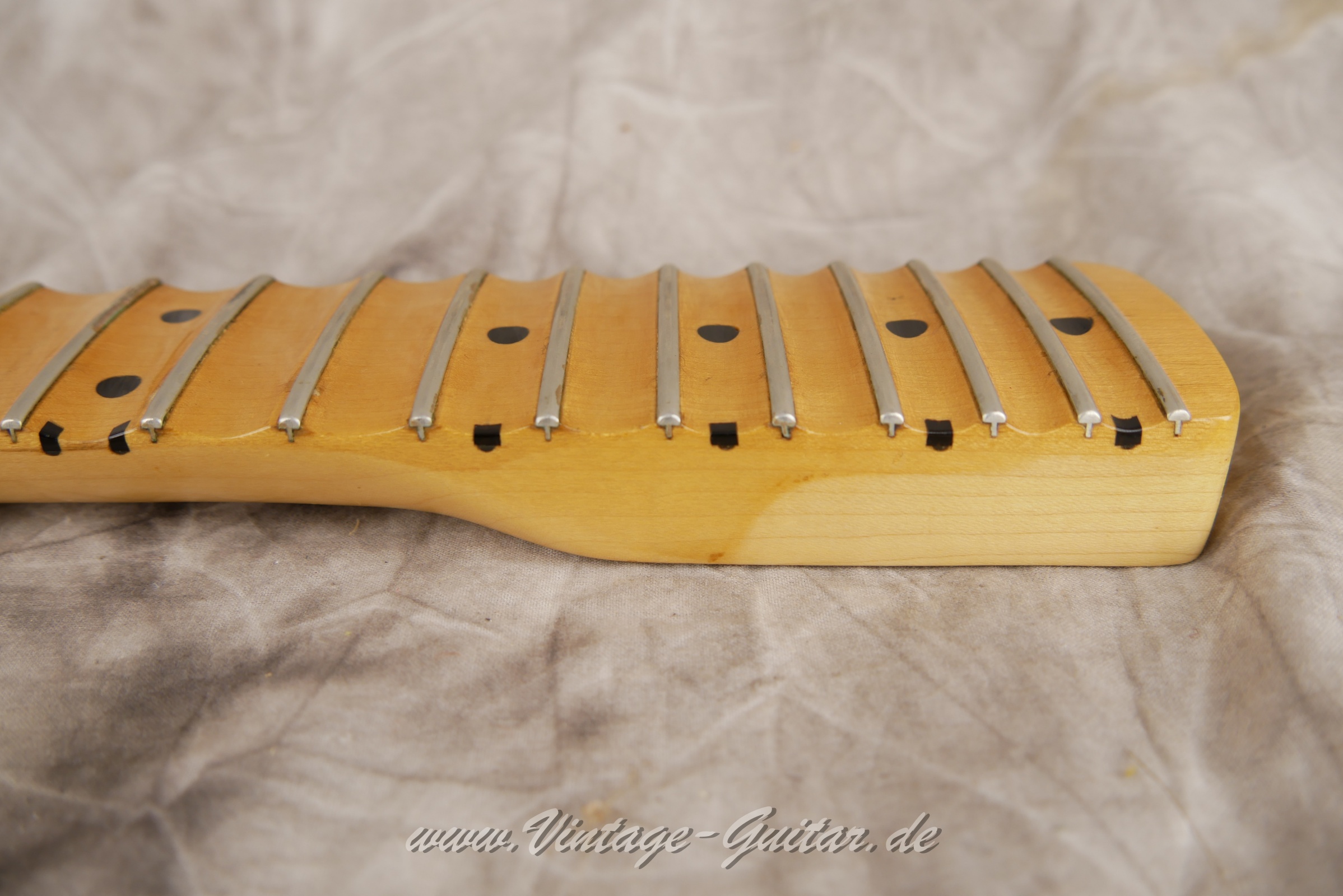 Fender-Stratocaster-Neck-scalloped-1973-001-005.JPG