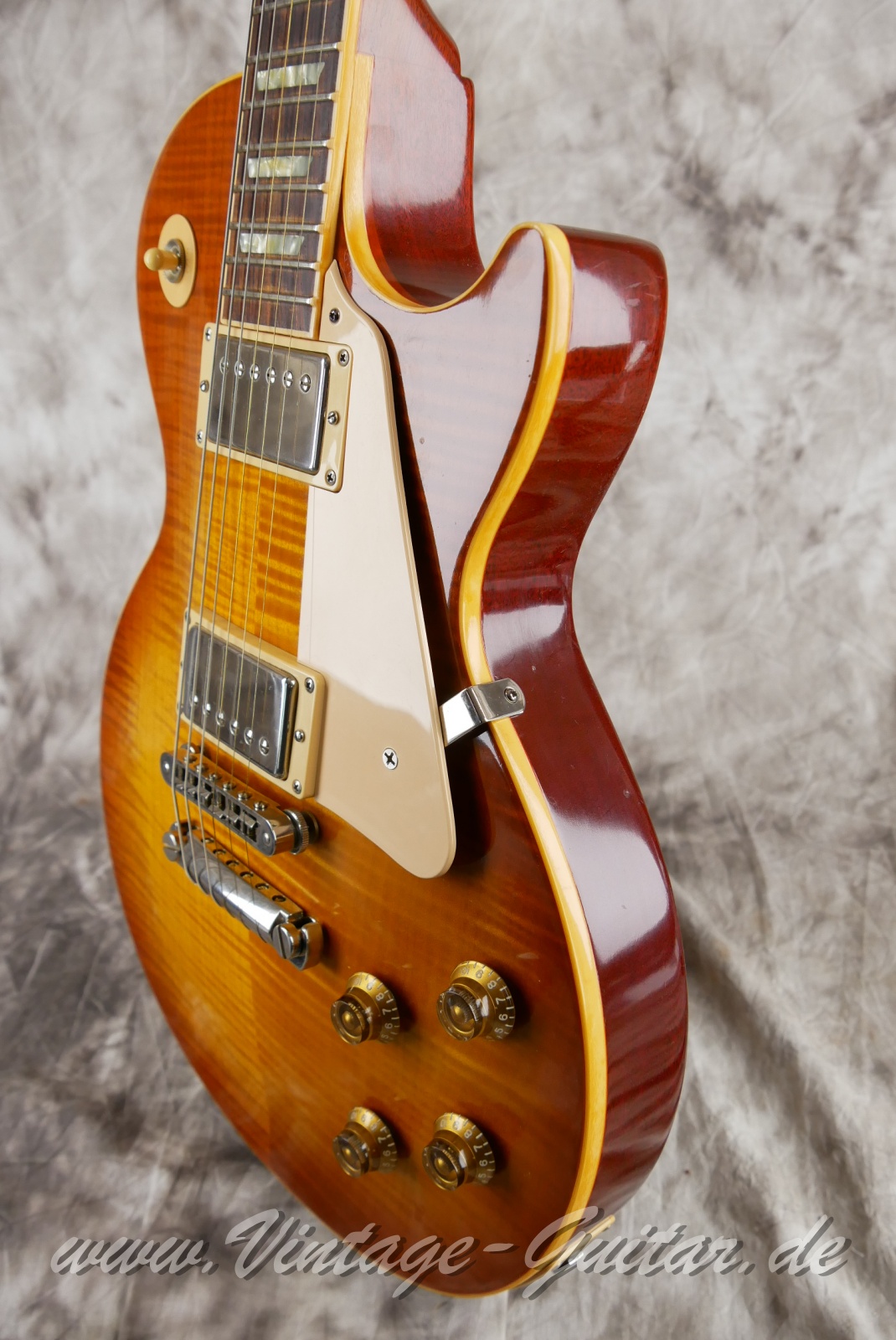 Gibson_Les_Paul_Standard_Plus_light_burst_2003-010.JPG