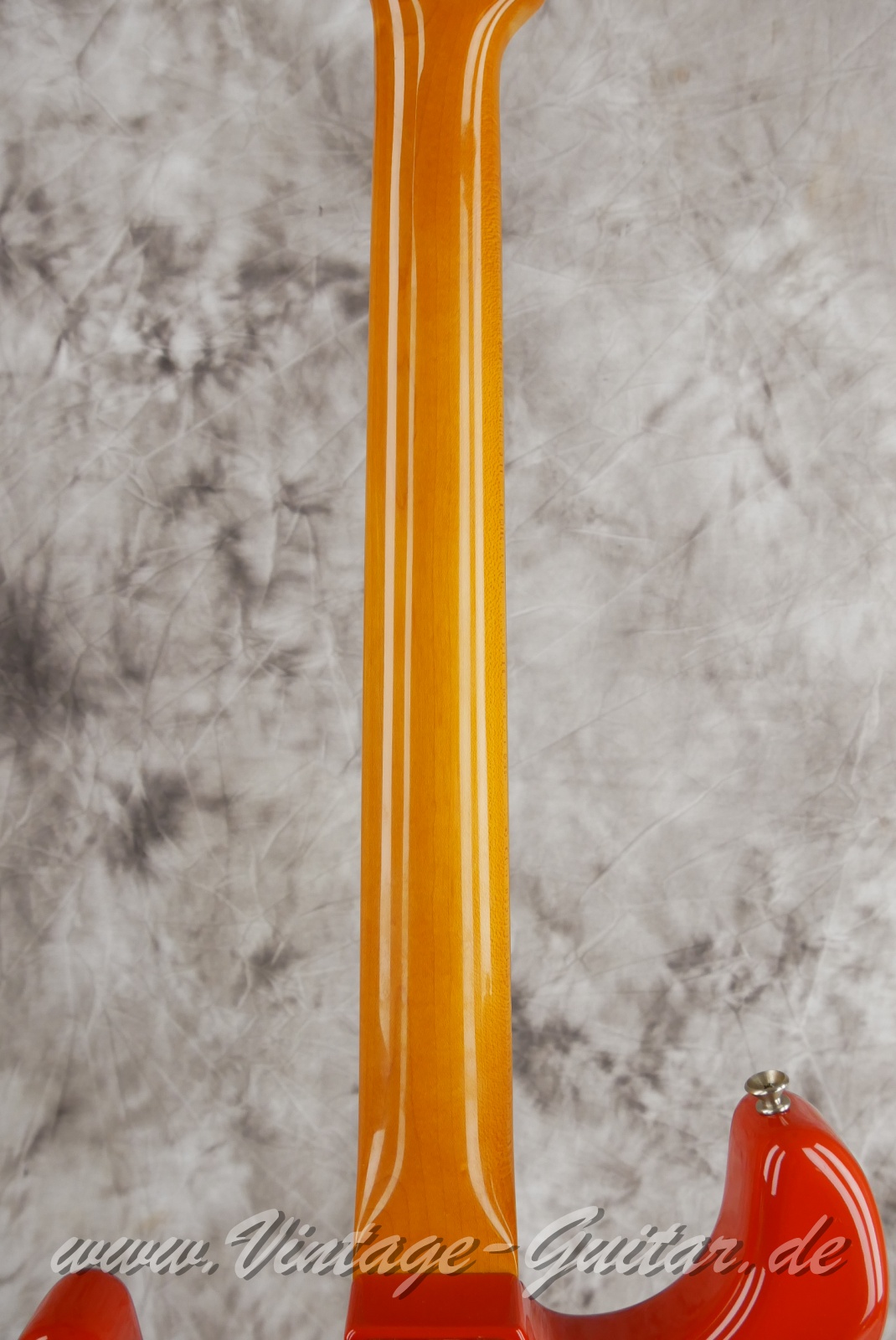 img/vintage/5597/Fender_Stratocaster_1960_NOS_Custom_Shop_fiesta_red_2006-006.JPG