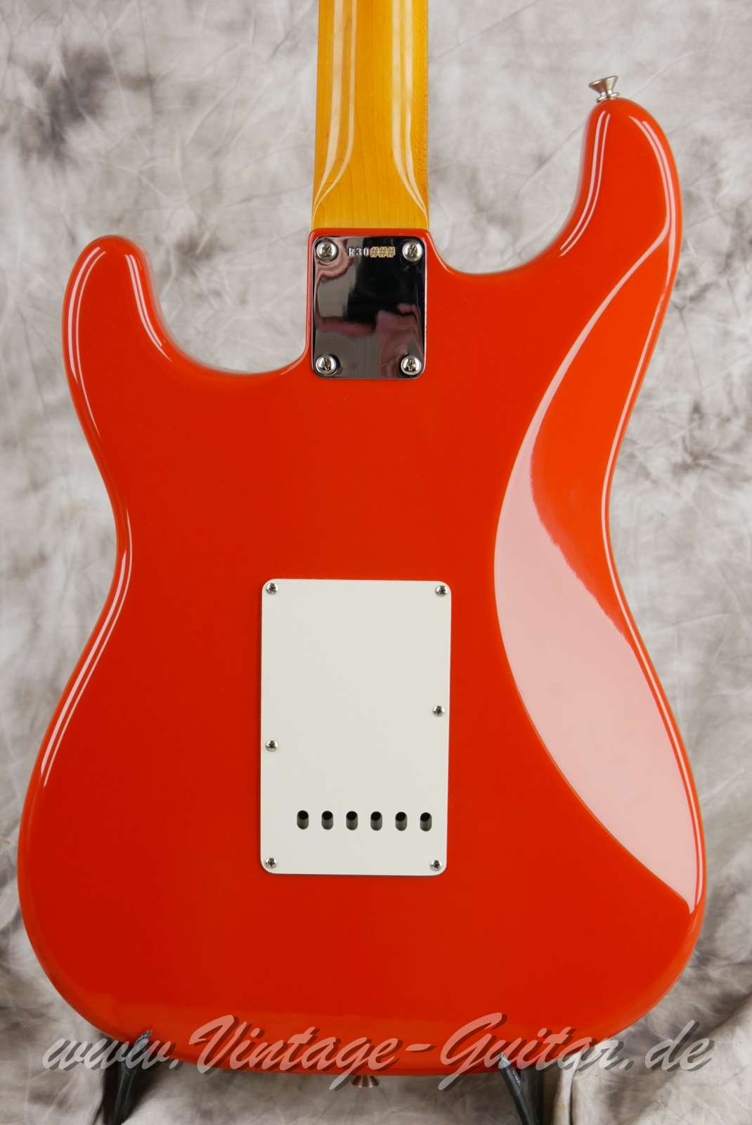 img/vintage/5597/Fender_Stratocaster_1960_NOS_Custom_Shop_fiesta_red_2006-008.JPG