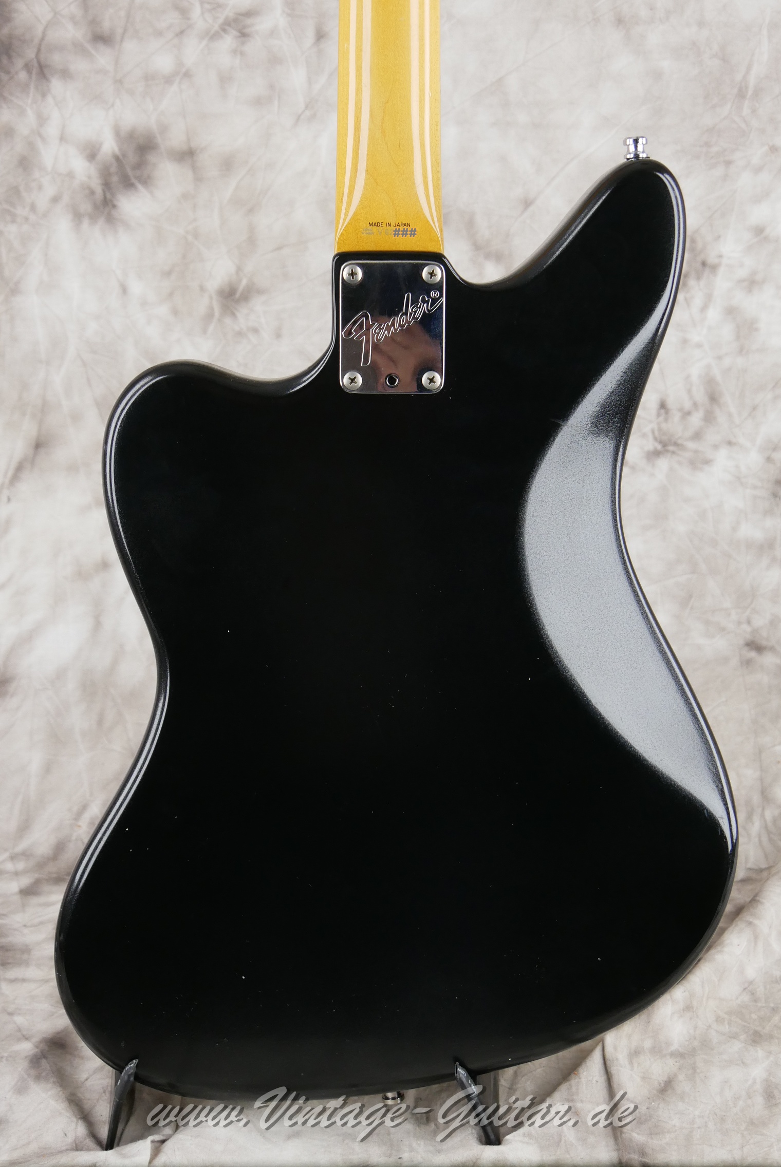 Fender_Jaguar_62RI_Japan_black_1996-008.JPG