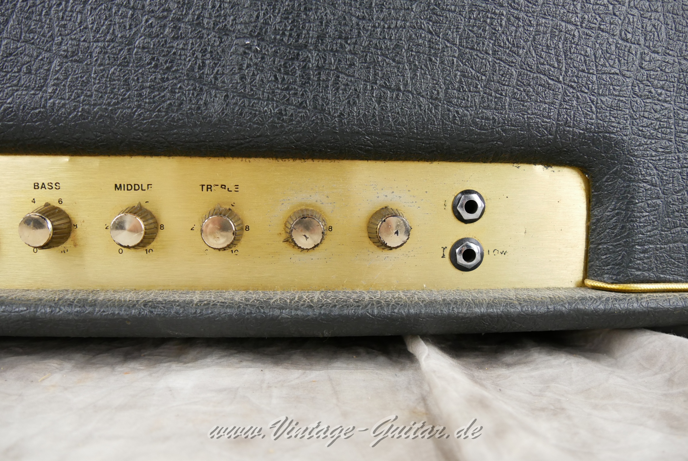 Marshall-JMP-Master-Lead-MK2-2203-Master-Model-100W-1976-rare-model-003.jpg