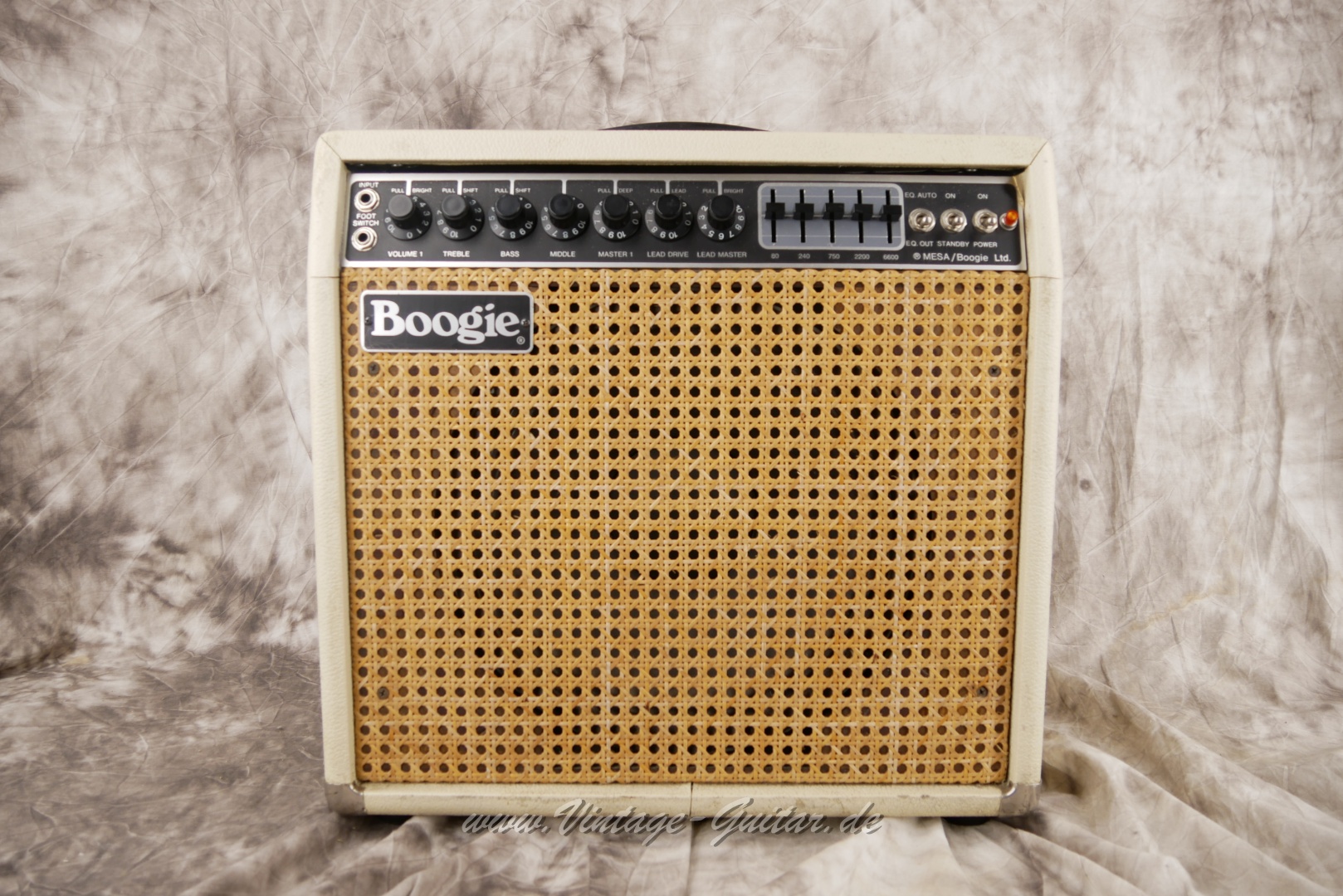 Mesa-Boogie-MK-II-C+-white-tolex-1984-001001.JPG