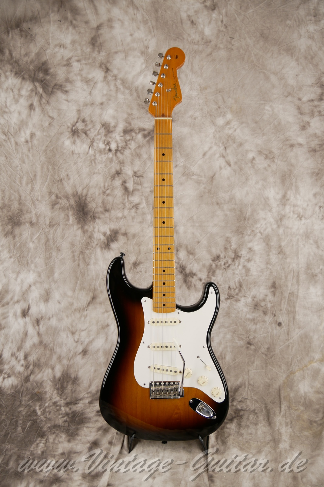 Fener-Stratocaster-Classic-player-series-50s-2007-sunburst-001.jpg