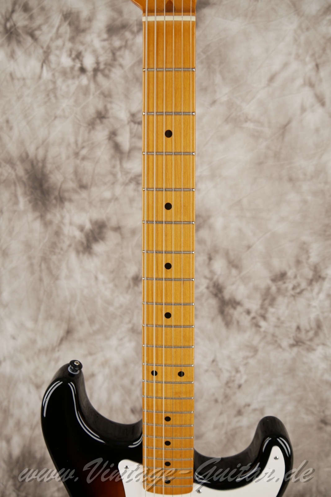 Fener-Stratocaster-Classic-player-series-50s-2007-sunburst-005.jpg