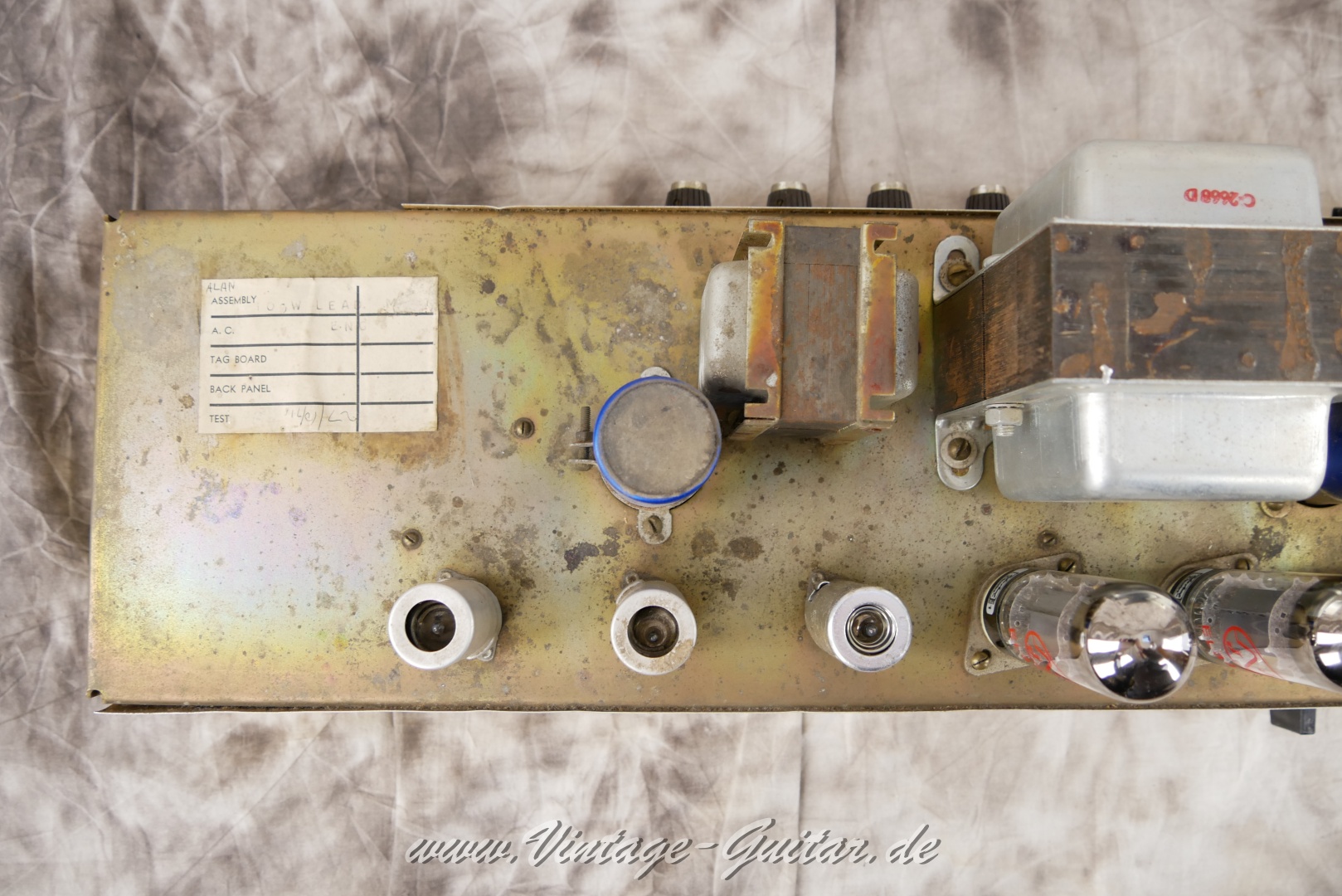 img/vintage/5615/Marshall_1959_jmp_super_lead_100_1971_black_tolex_top_head-015.JPG