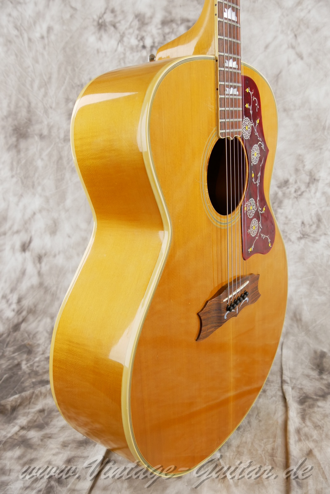 Gibson-J-200-Artist-former-owner-cisco-berndt-truckstop-1974-natural-009.jpg