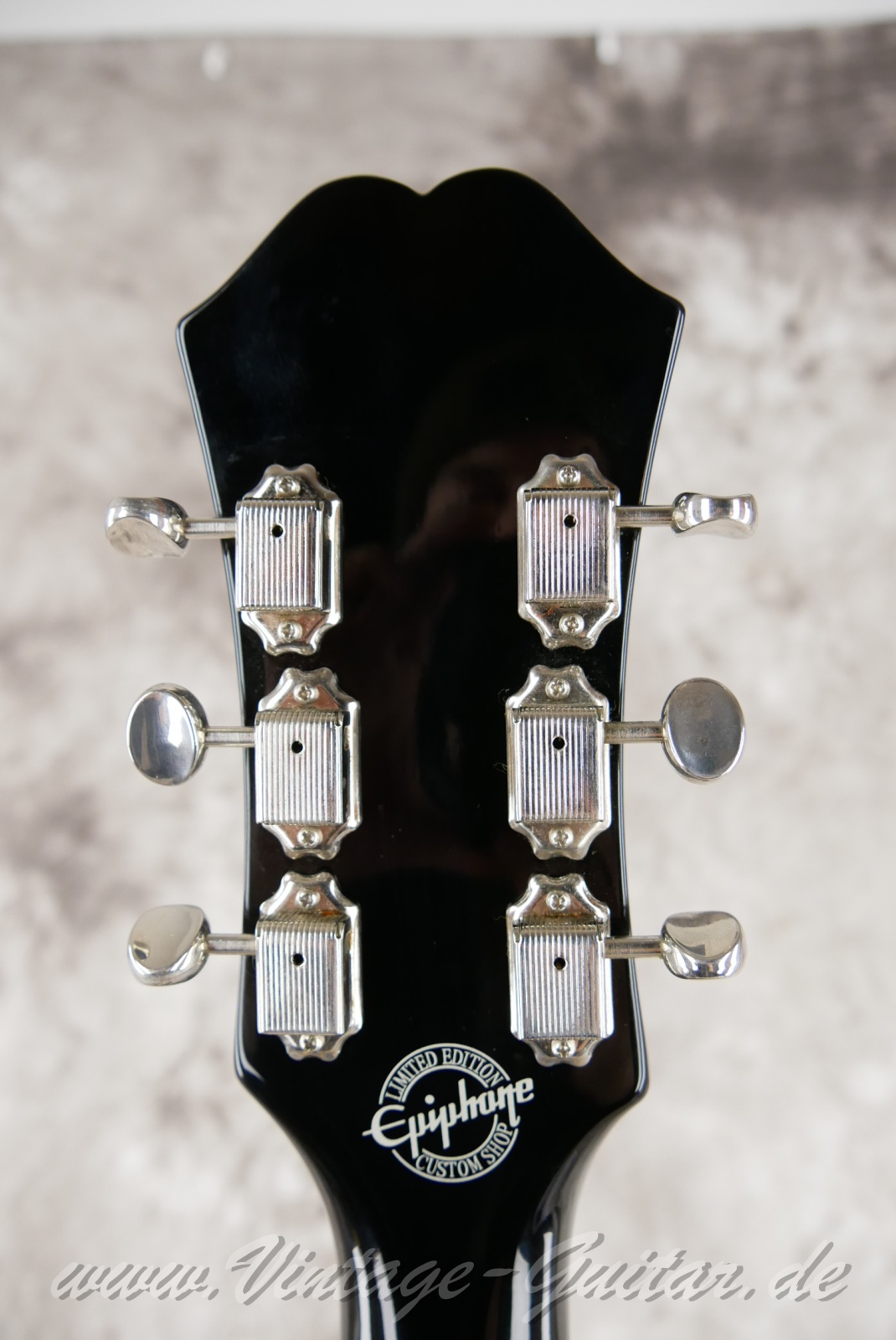 Epiphone-Casino-VS-Bigsby-Custom-Shop-2012-sunburst-004.jpg