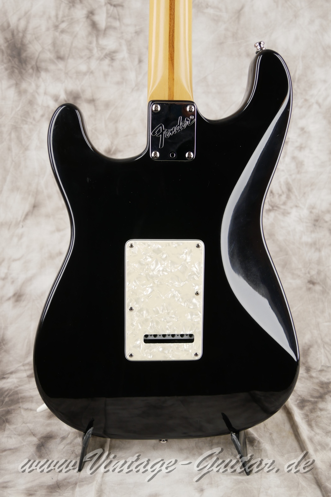 img/vintage/5632/Fender_Stratocaster_US_Lonestar_1997_original_case_black_humbucker-008.jpg
